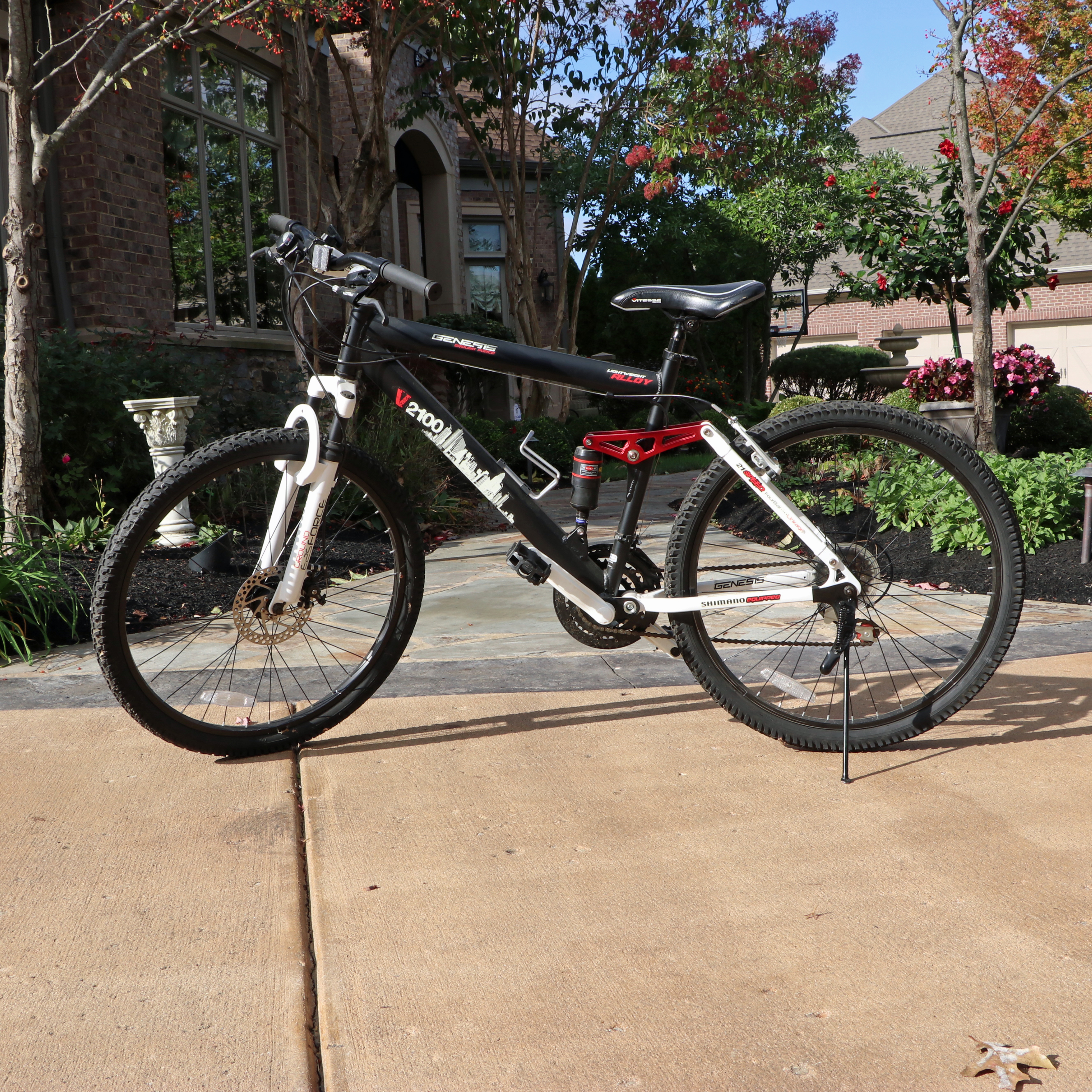 Genesis V2100 Men's Black Dual Suspension Mountain Bike