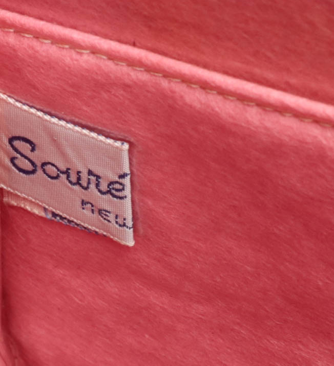 Souré, Genung's, Union Made and Other Handbags, Hats and Crocheted Gloves