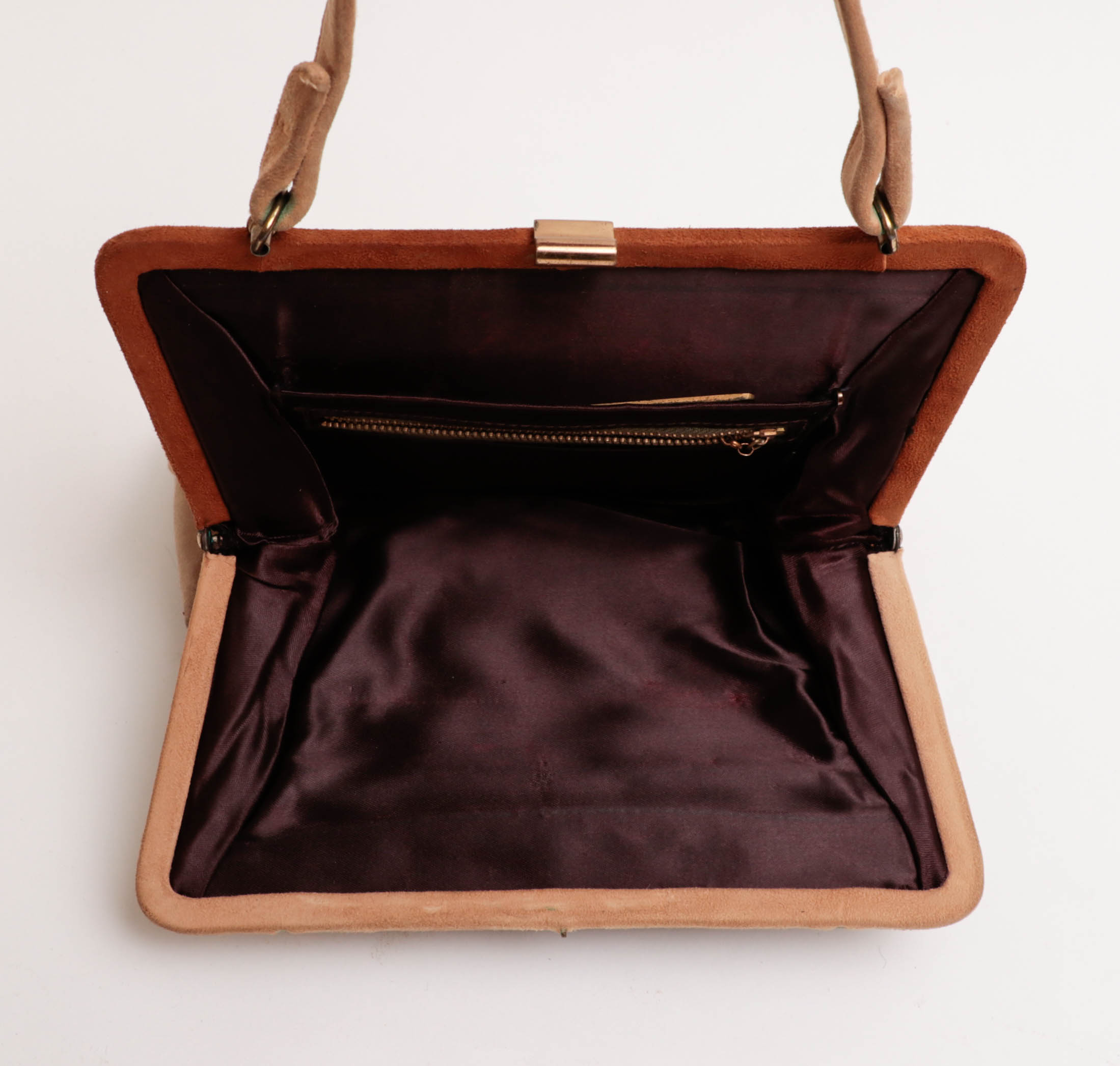 Souré, Genung's, Union Made and Other Handbags, Hats and Crocheted Gloves