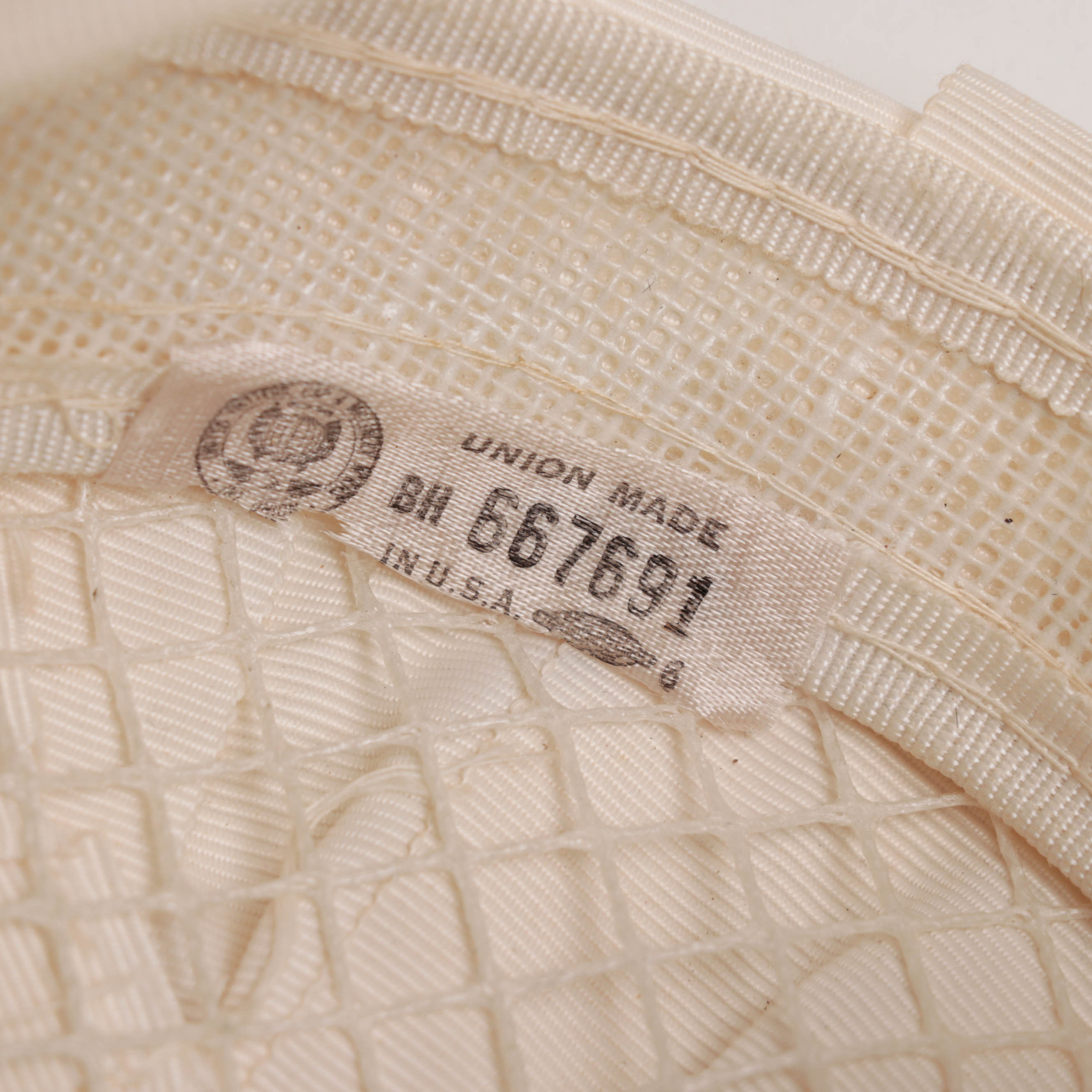 Souré, Genung's, Union Made and Other Handbags, Hats and Crocheted Gloves