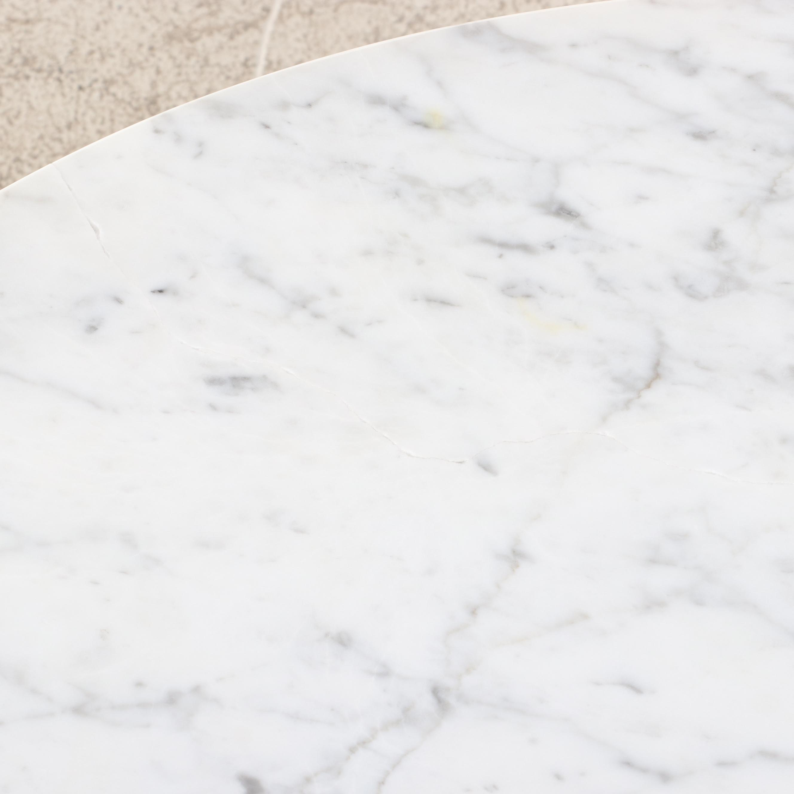 Article "Tromso" Brass-Plated Steel and White Marble Coffee Table