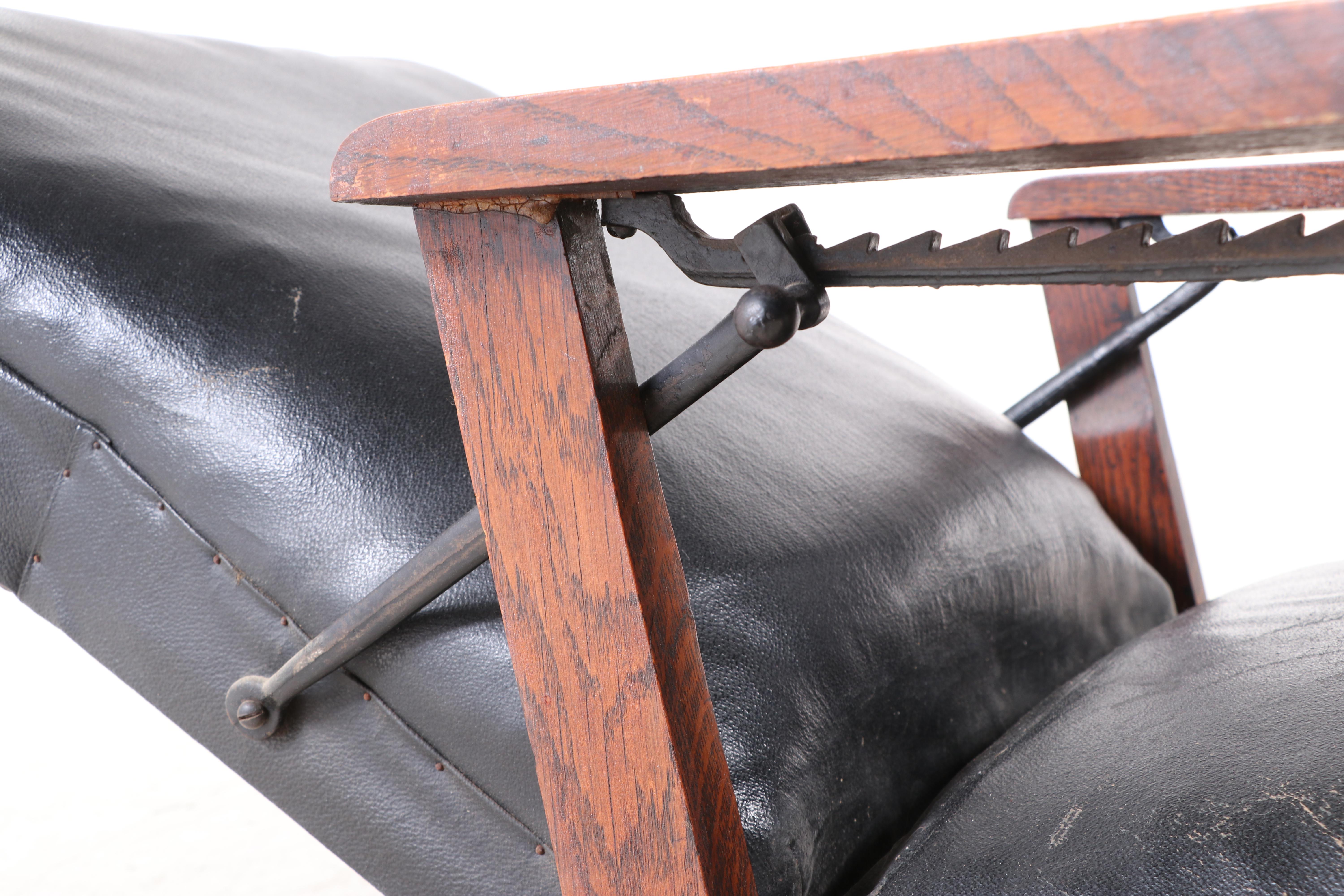 Carved Oak and Leather Upholstered Reclining Morris Chair, Late 19th Century