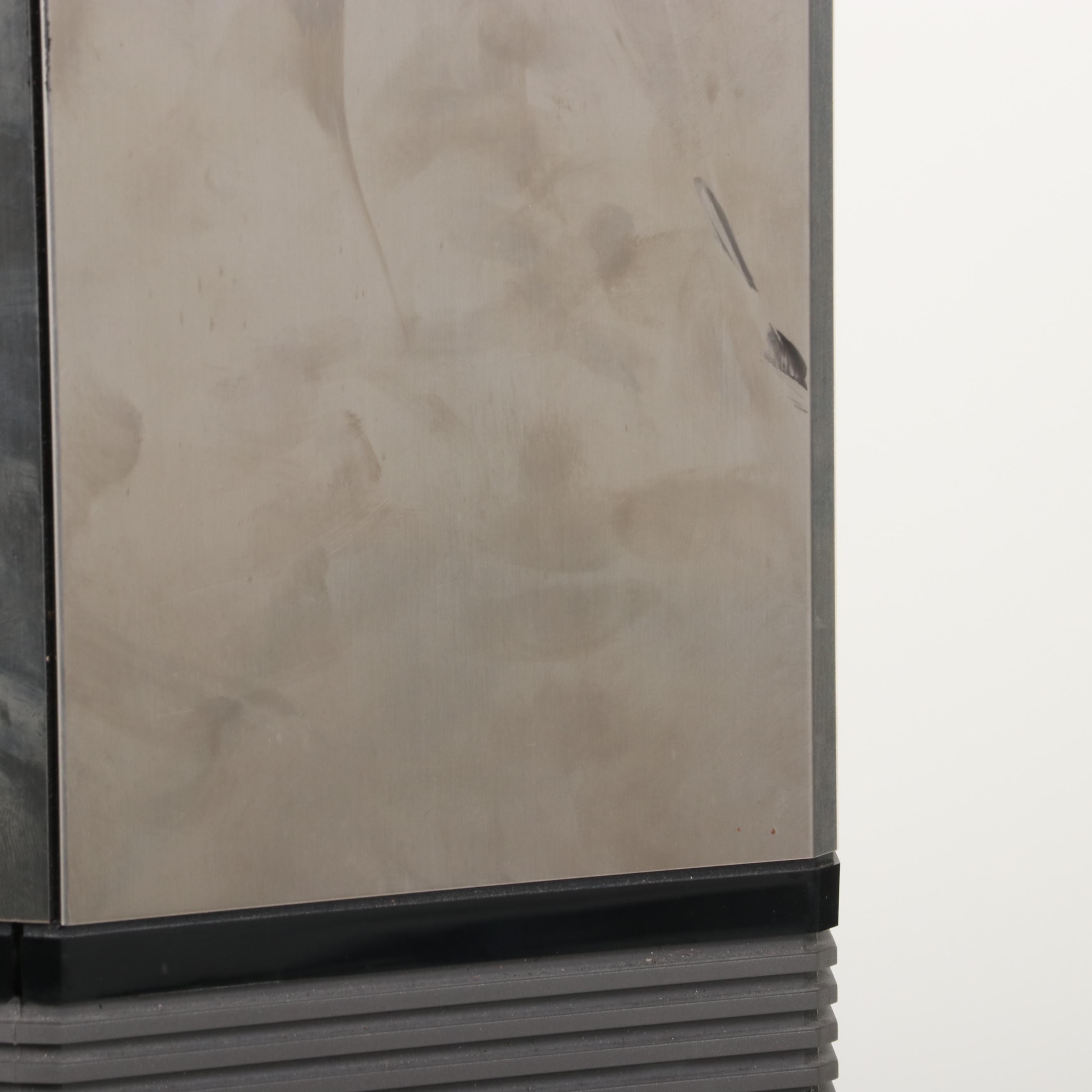 Bang & Olufsen Beomaster 5500 Tuner/Amplifier with Tower Speakers