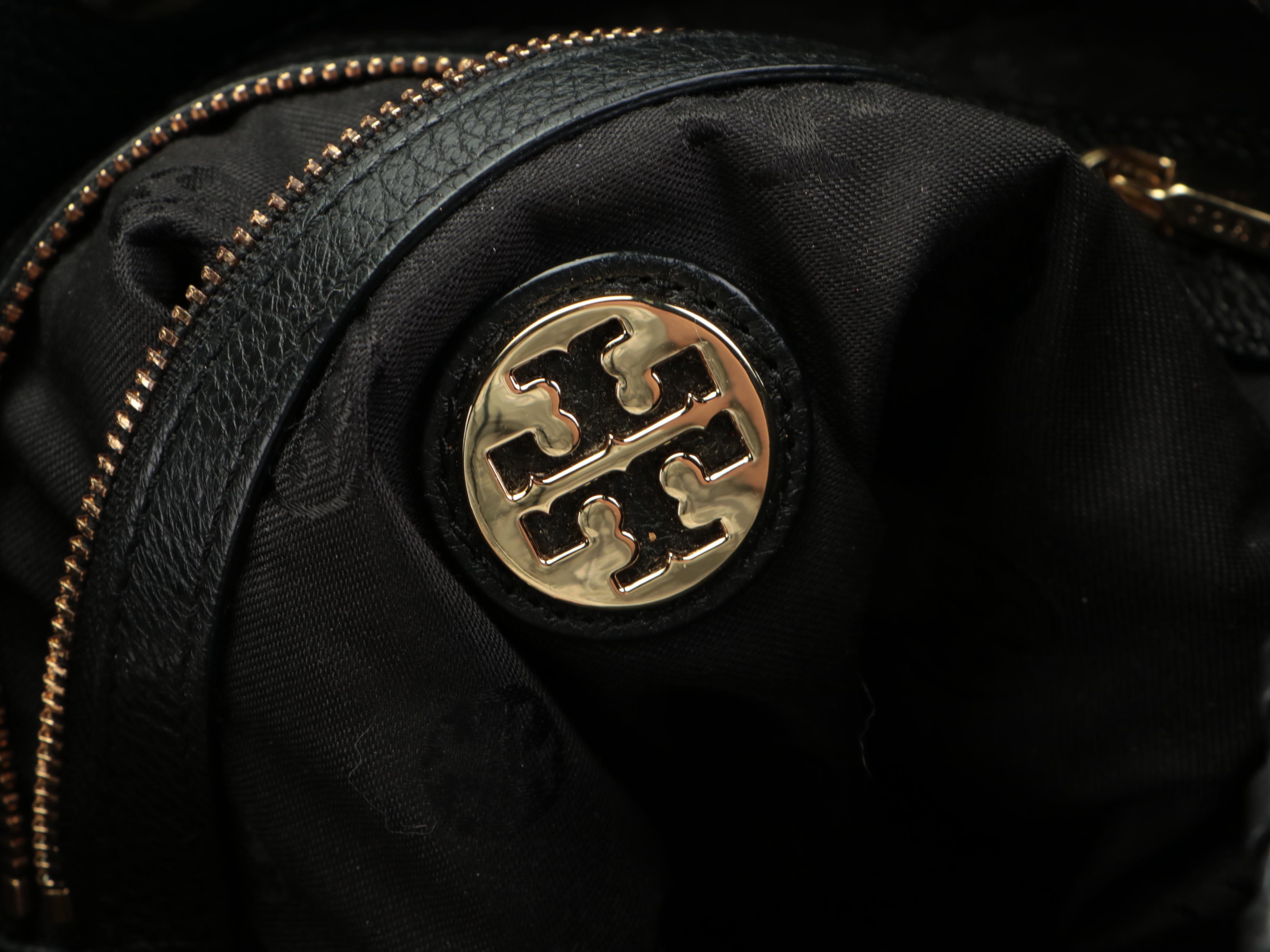 Tory Burch Shoulder Bags in Aubergine and Black Leather Interwoven Chain Straps