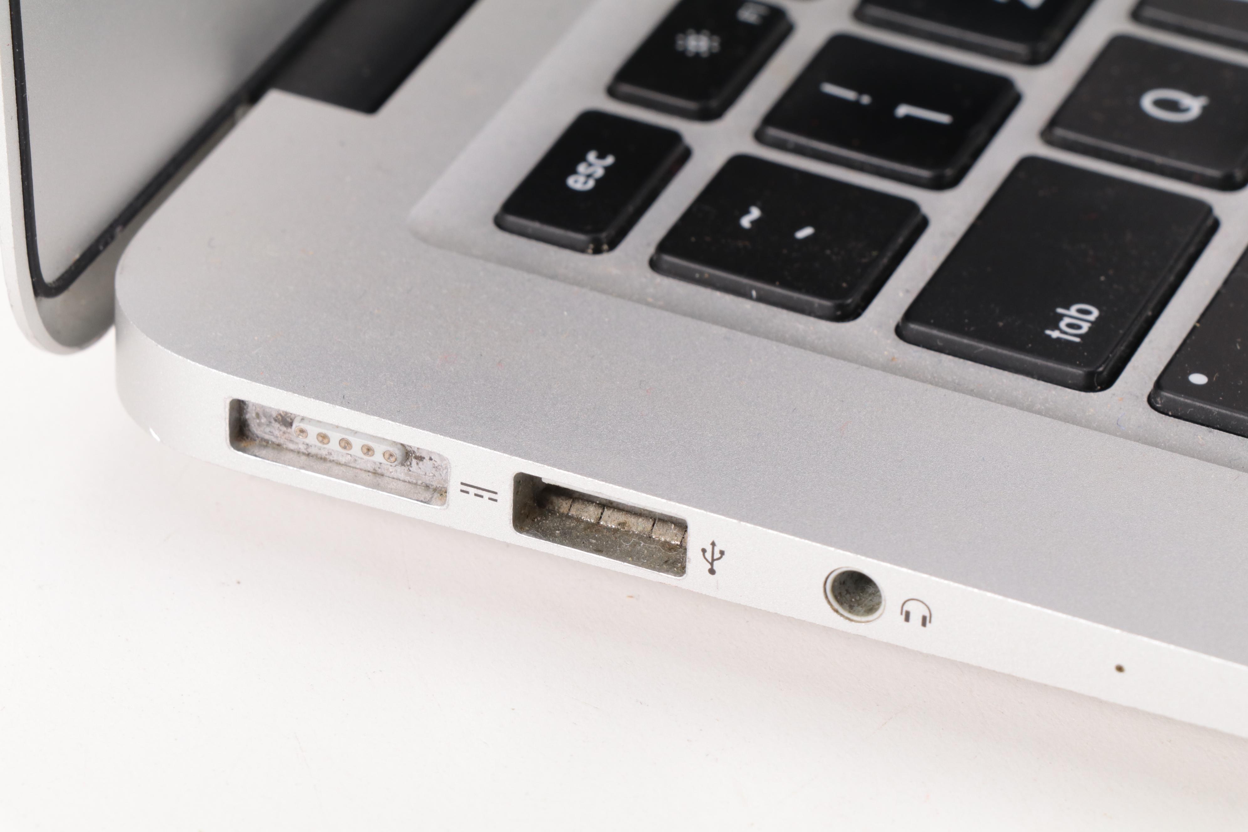 Apple 13" MacBook Air Core i5 1.6 GHz Laptop Computer, Early 2015