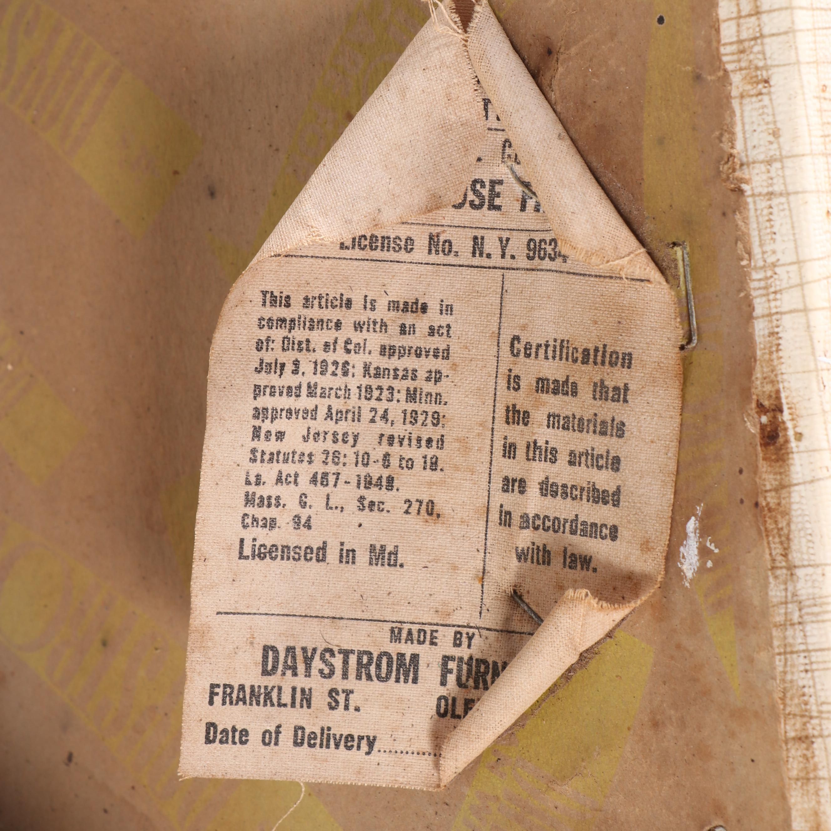 Daystrom Formica Top Round Dining Table with Leaf and Chairs, Late 20th Century