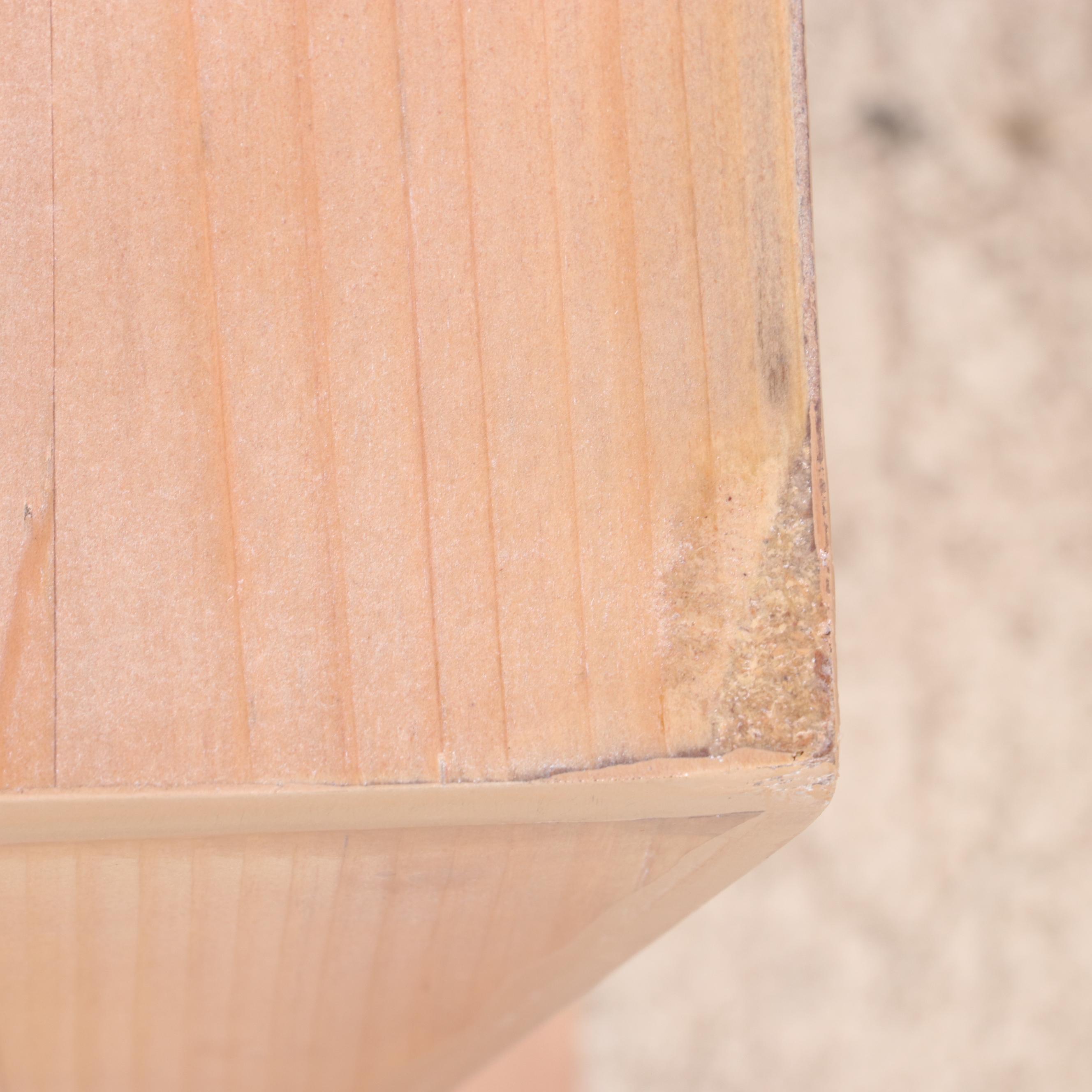 Safavieh Contemporary Grained Wood Cinched Waist Side Tables