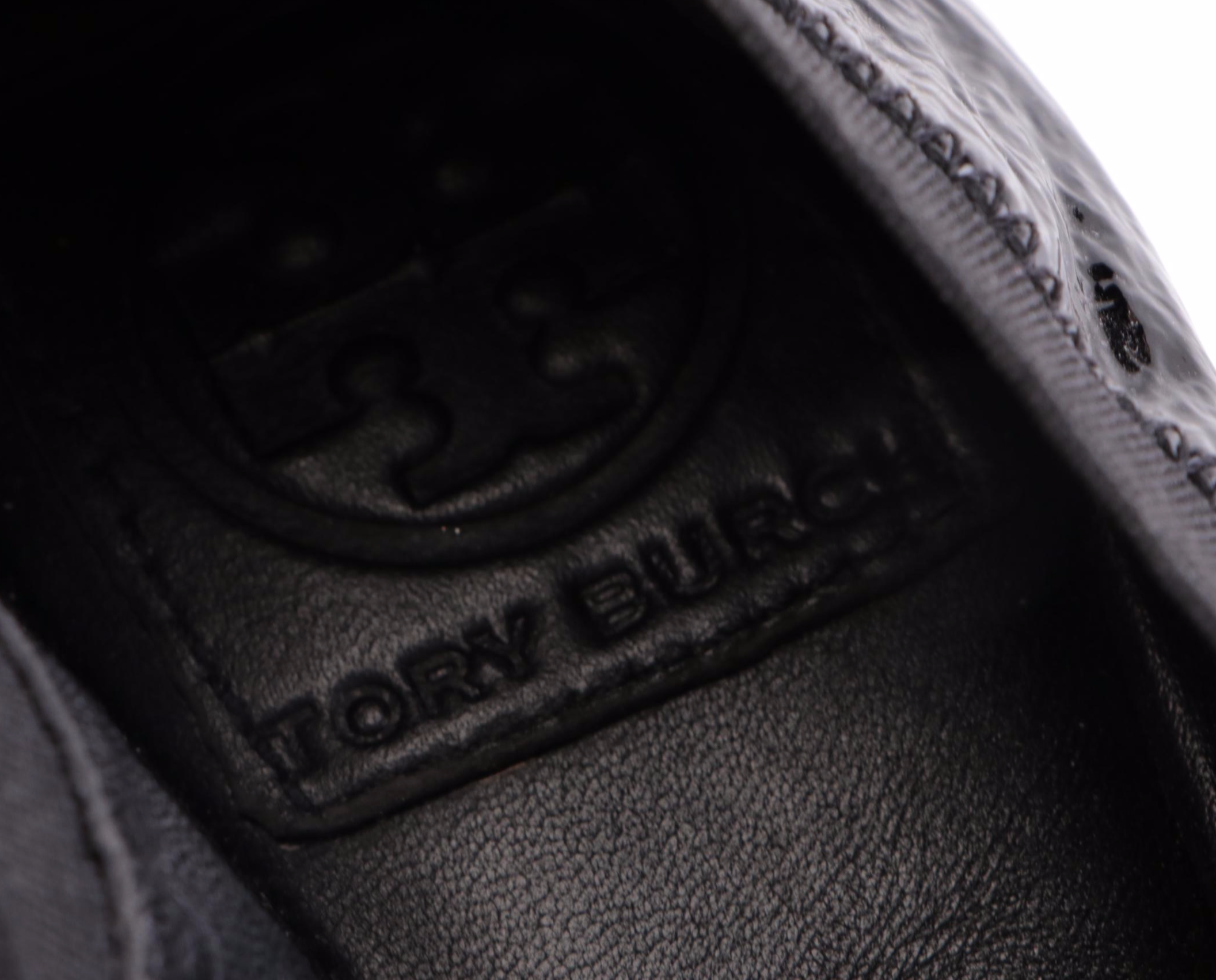 Tory Burch Caroline Flats in Patent Leather and Suede