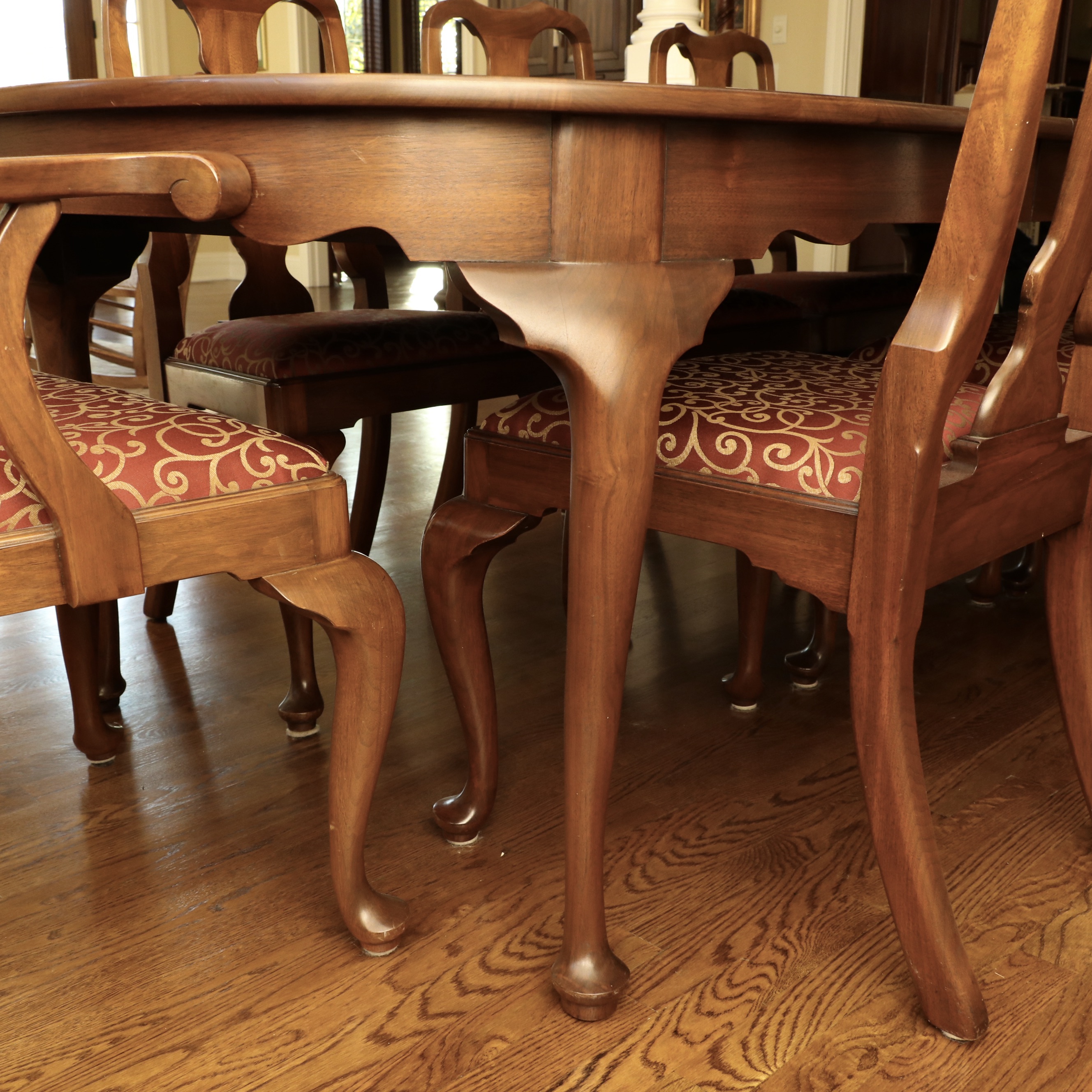 Henkel-Harris "Virginia Galleries" Queen Anne Style Black Walnut Dining Set