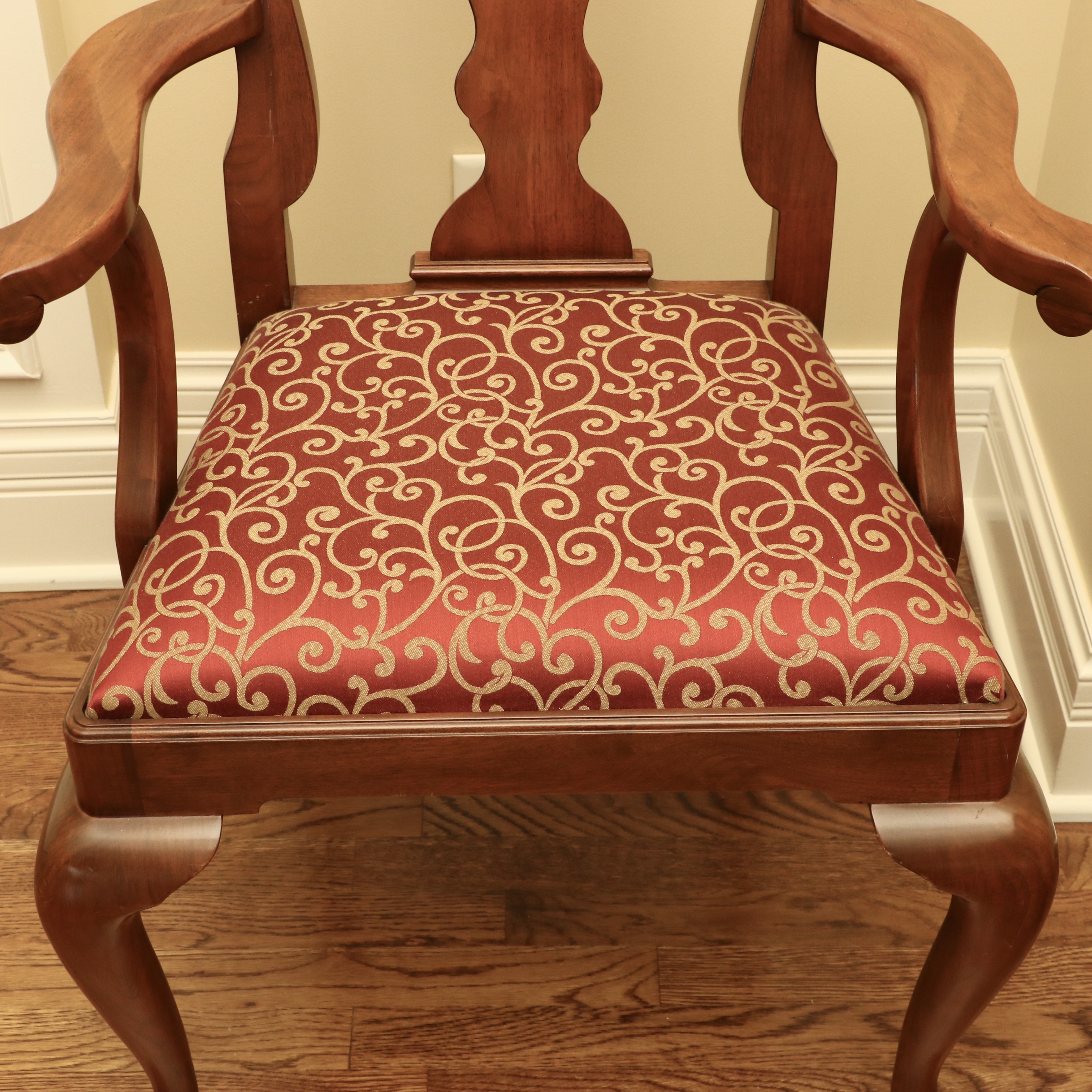 Henkel-Harris "Virginia Galleries" Queen Anne Style Black Walnut Dining Set