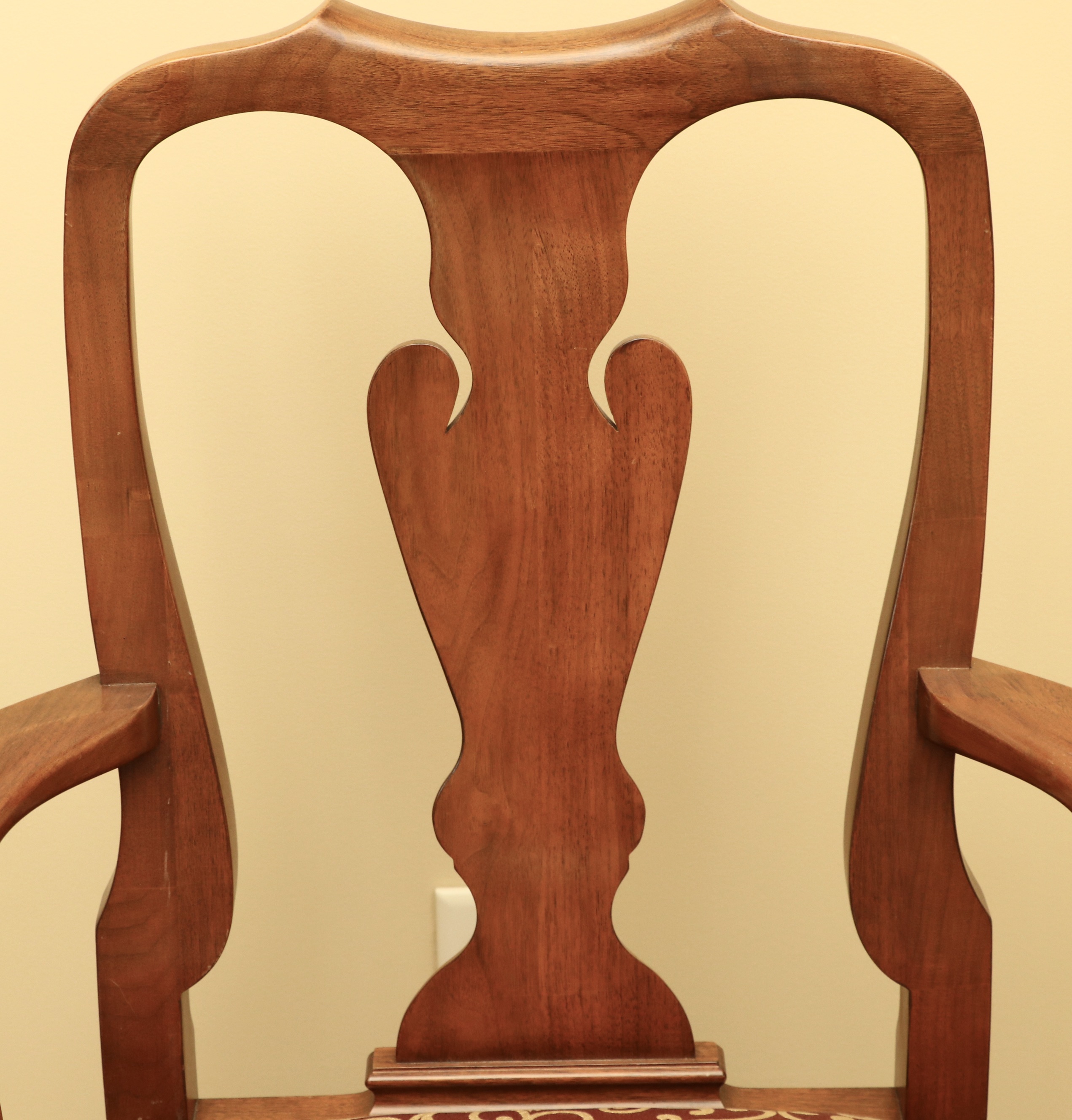 Henkel-Harris "Virginia Galleries" Queen Anne Style Black Walnut Dining Set