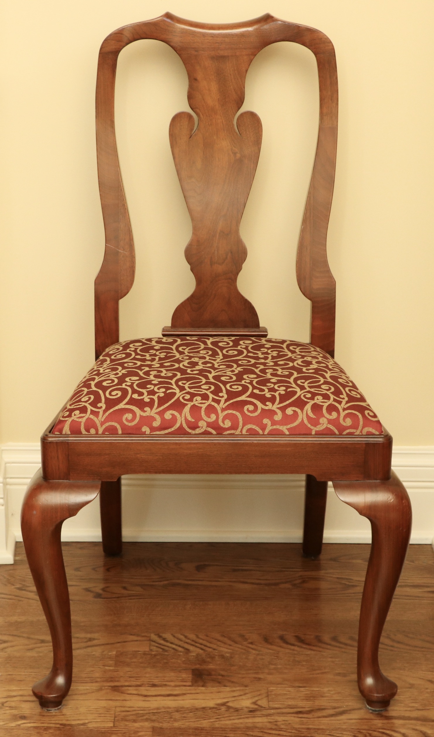 Henkel-Harris "Virginia Galleries" Queen Anne Style Black Walnut Dining Set