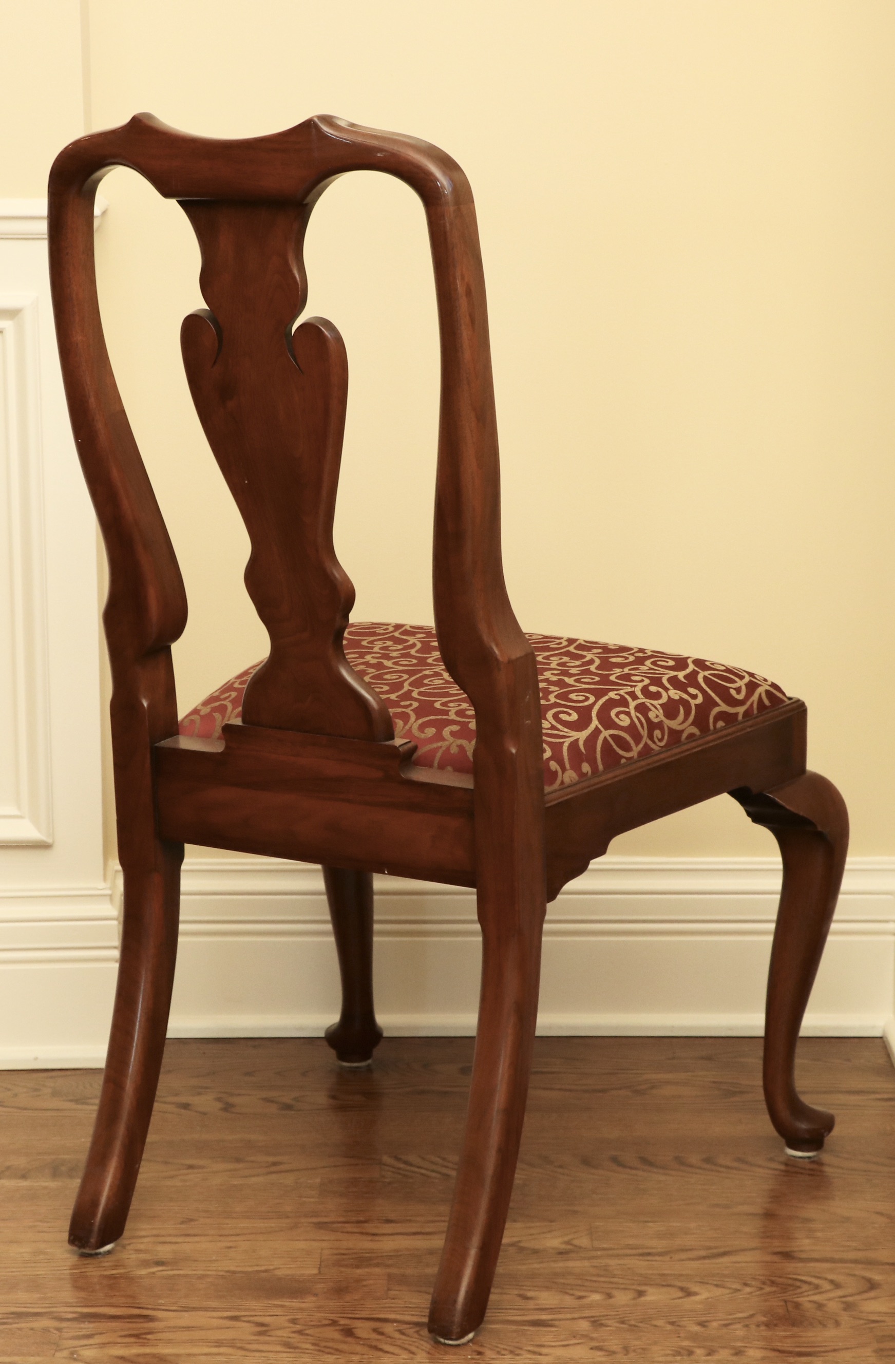 Henkel-Harris "Virginia Galleries" Queen Anne Style Black Walnut Dining Set