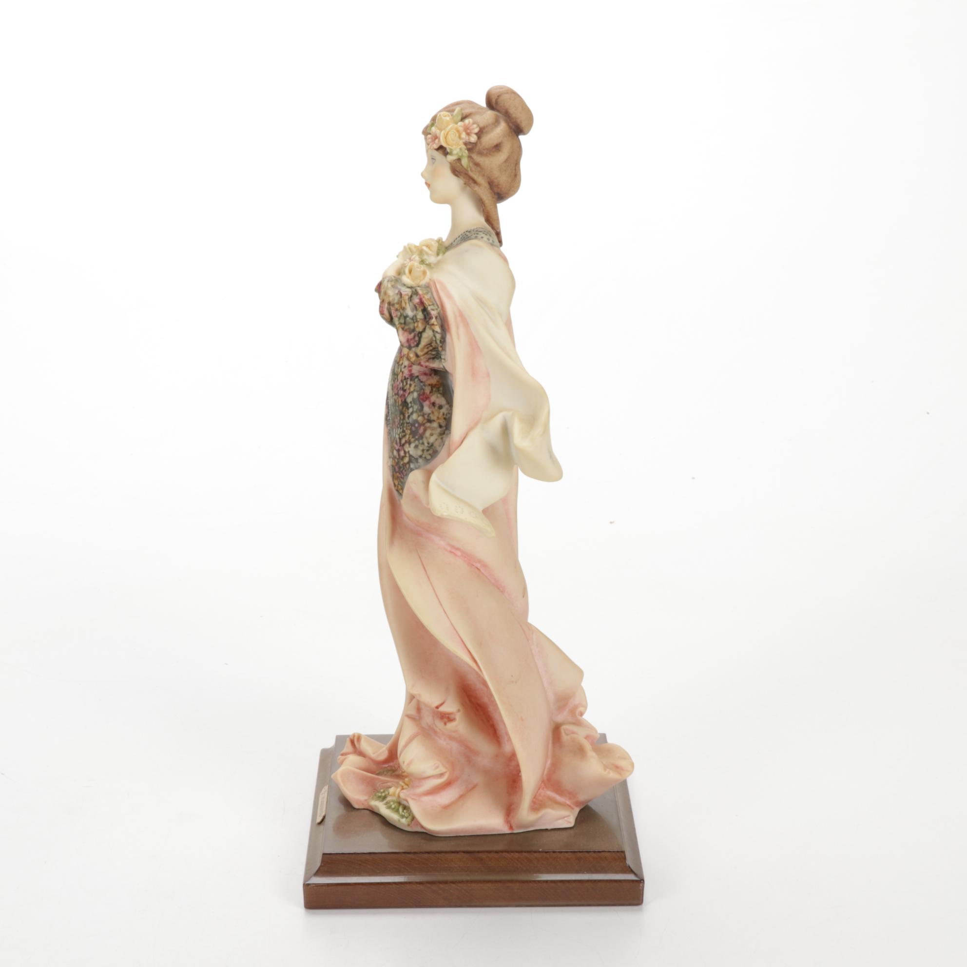Giuseppe Armani Italian Florence Sculture d'Arte  Porcelain Figurines