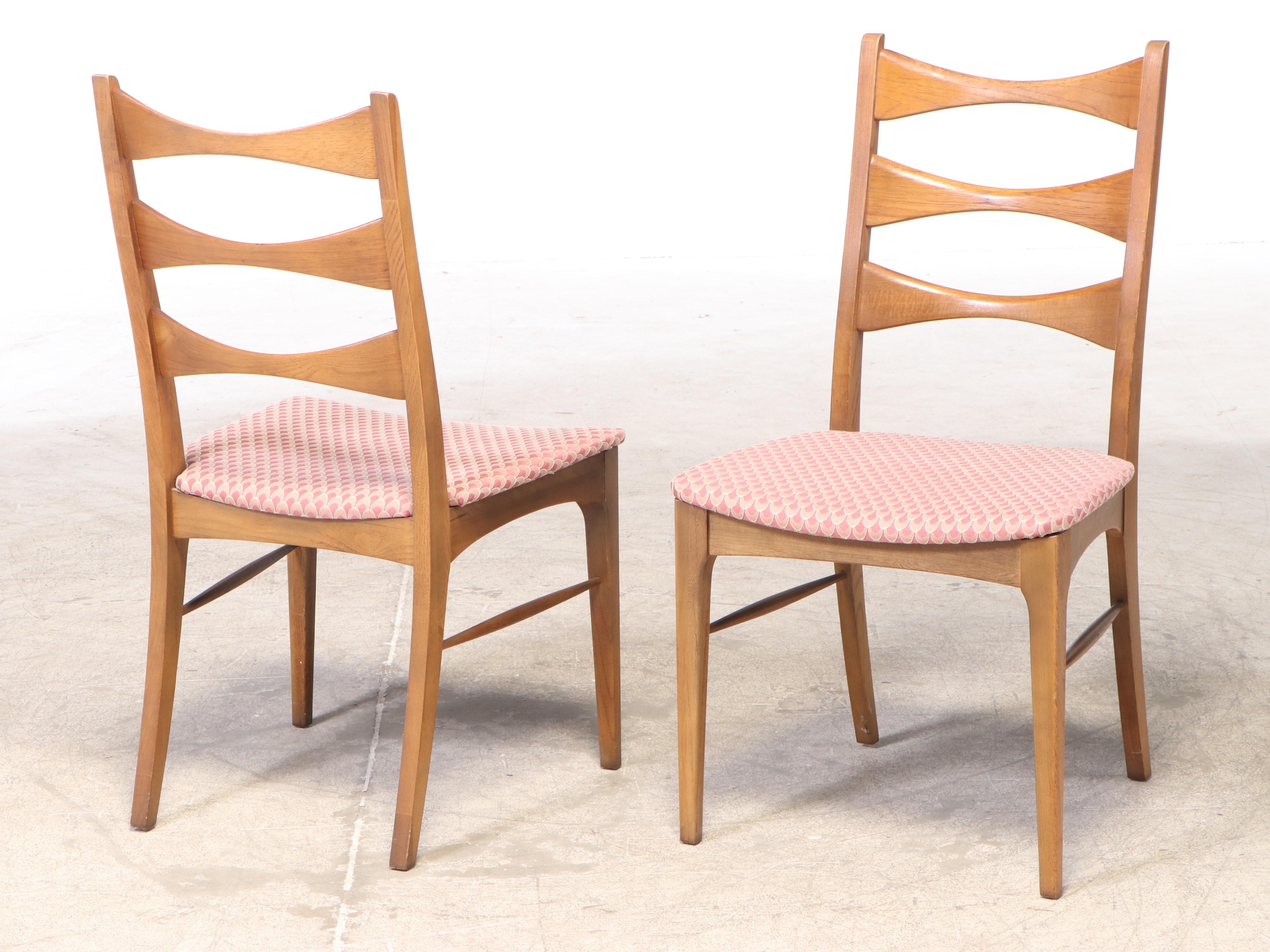 Lane "Rhythm" Mid Century Modern Walnut Seven-Piece Dining Set