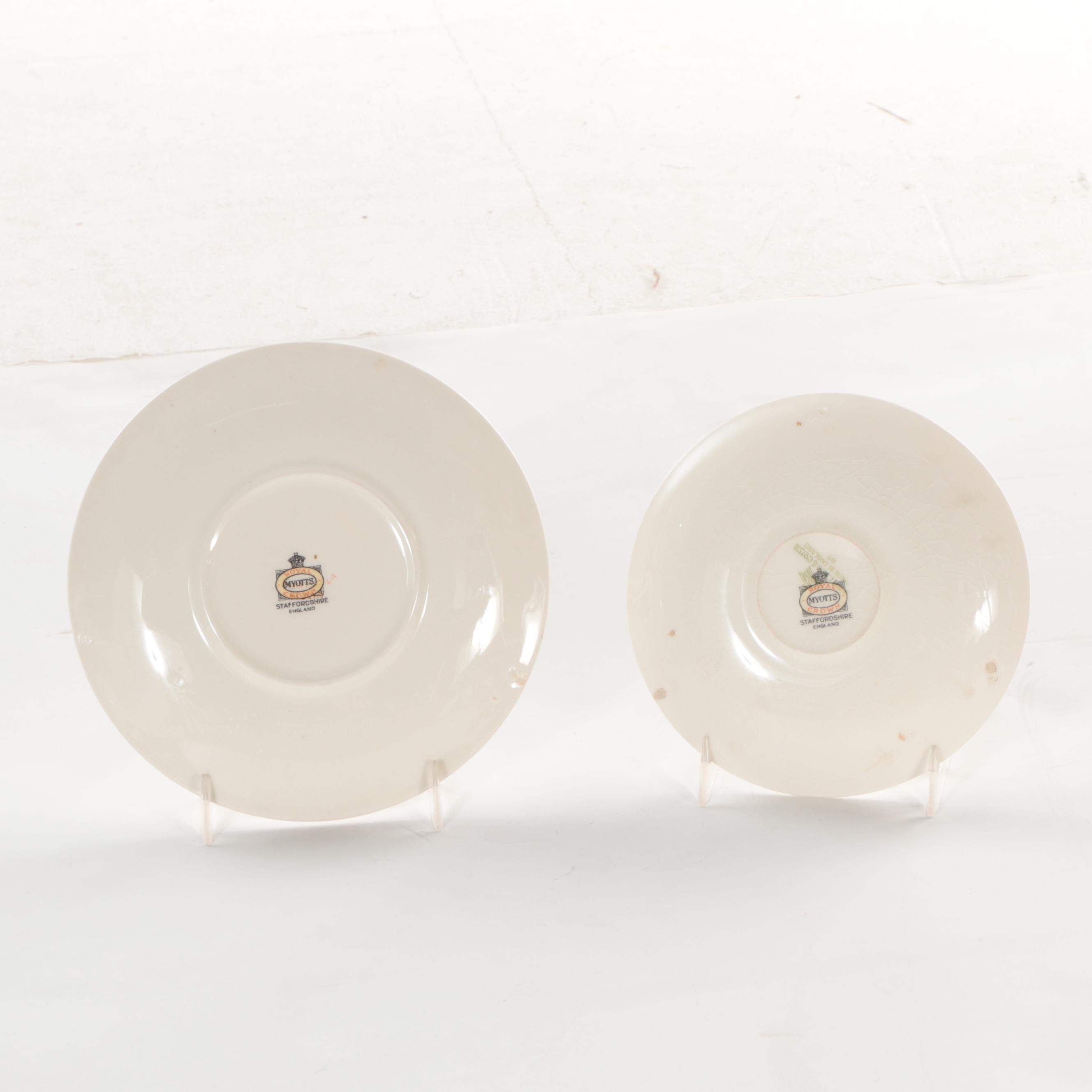 Myott Staffordshire "Chelsea Bird" Earthenware China Dinnerware, Mid-20th C.