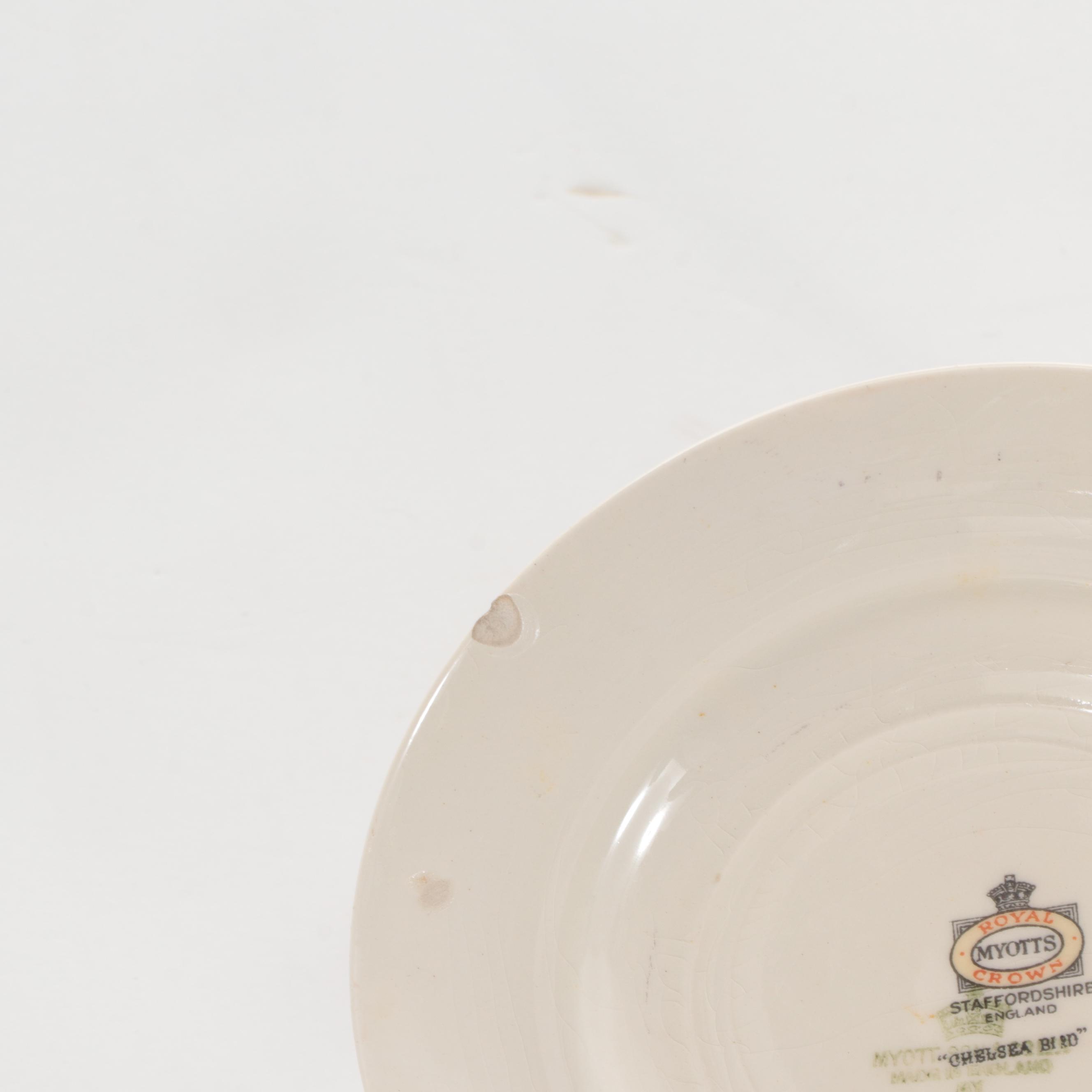 Myott Staffordshire "Chelsea Bird" Earthenware China Dinnerware, Mid-20th C.