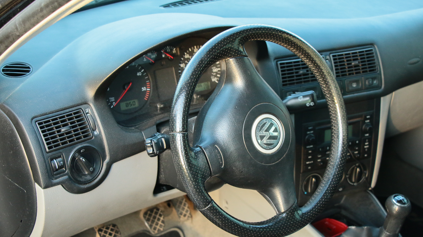 2006 Volkswagen Golf GLS TDI Hatchback in Black