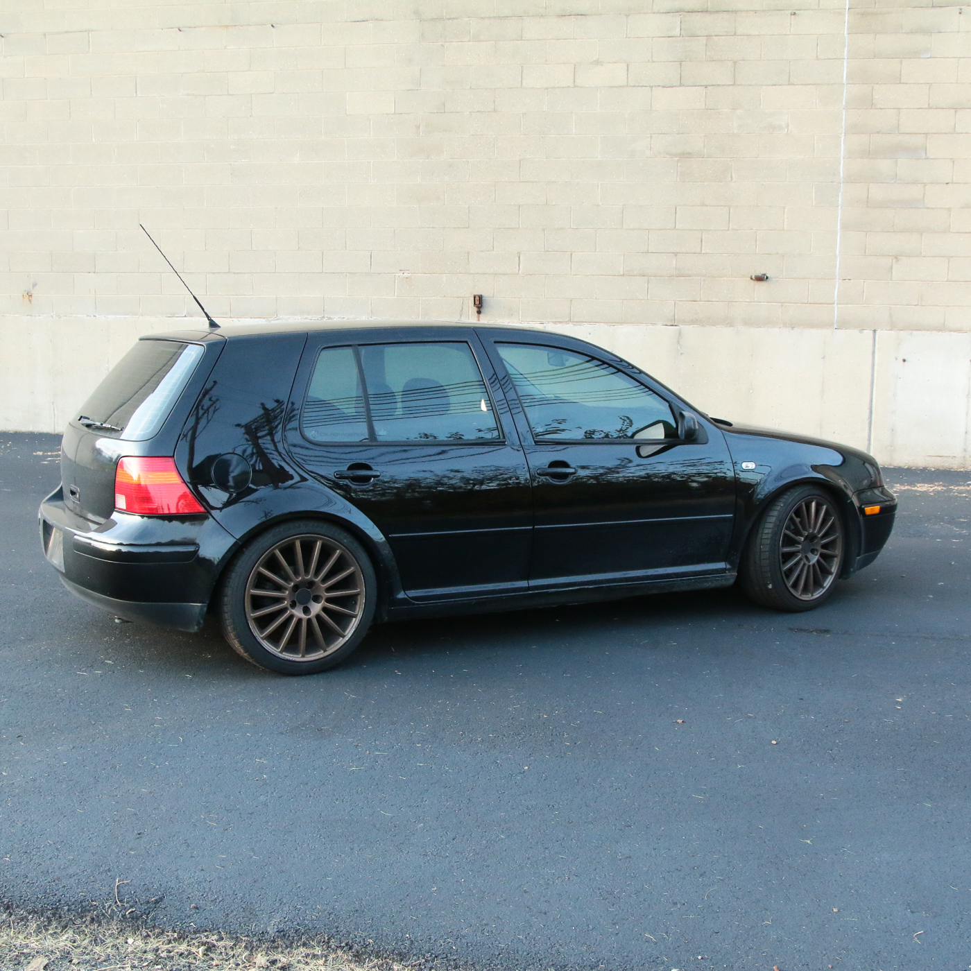 2006 Volkswagen Golf GLS TDI Hatchback in Black