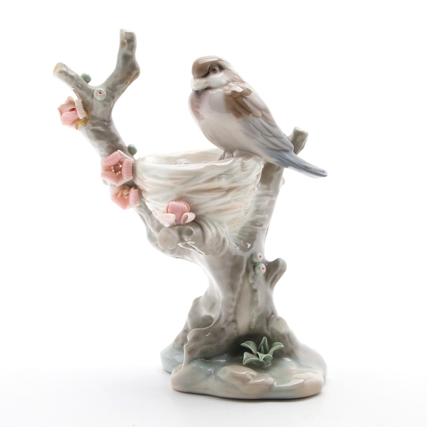 Lladró "Bird in Nest" Porcelain Figurine Designed by Vicente Martínez