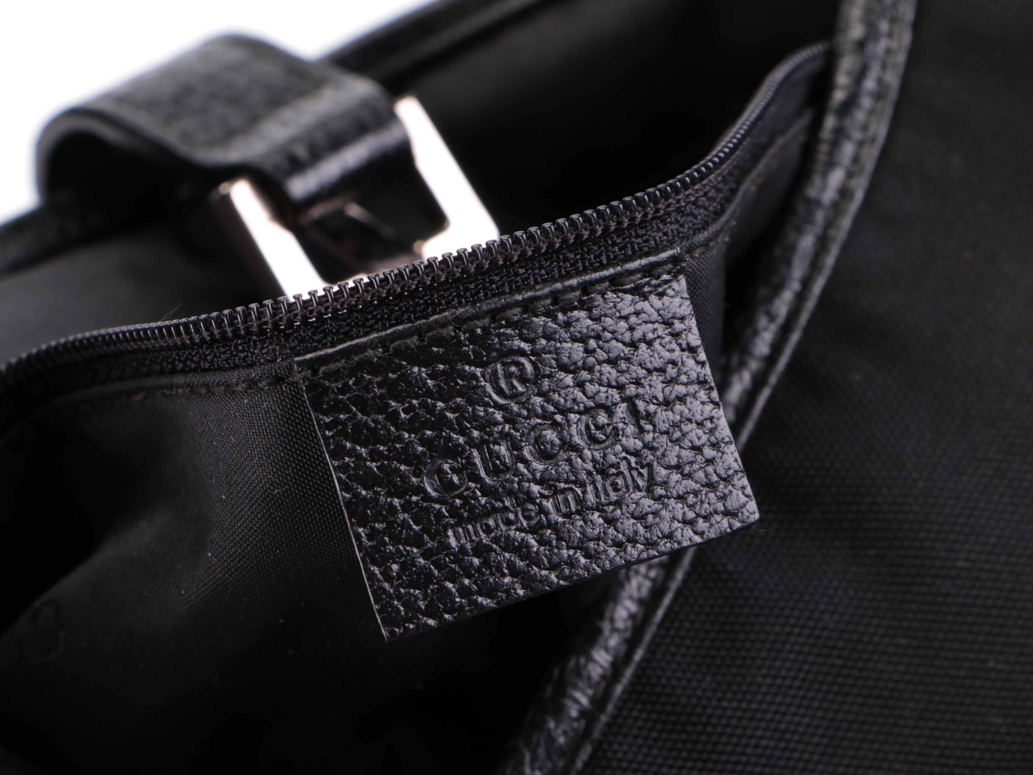 Gucci Jackie Hobo Shoulder Bag in Black Nylon Canvas and Leather