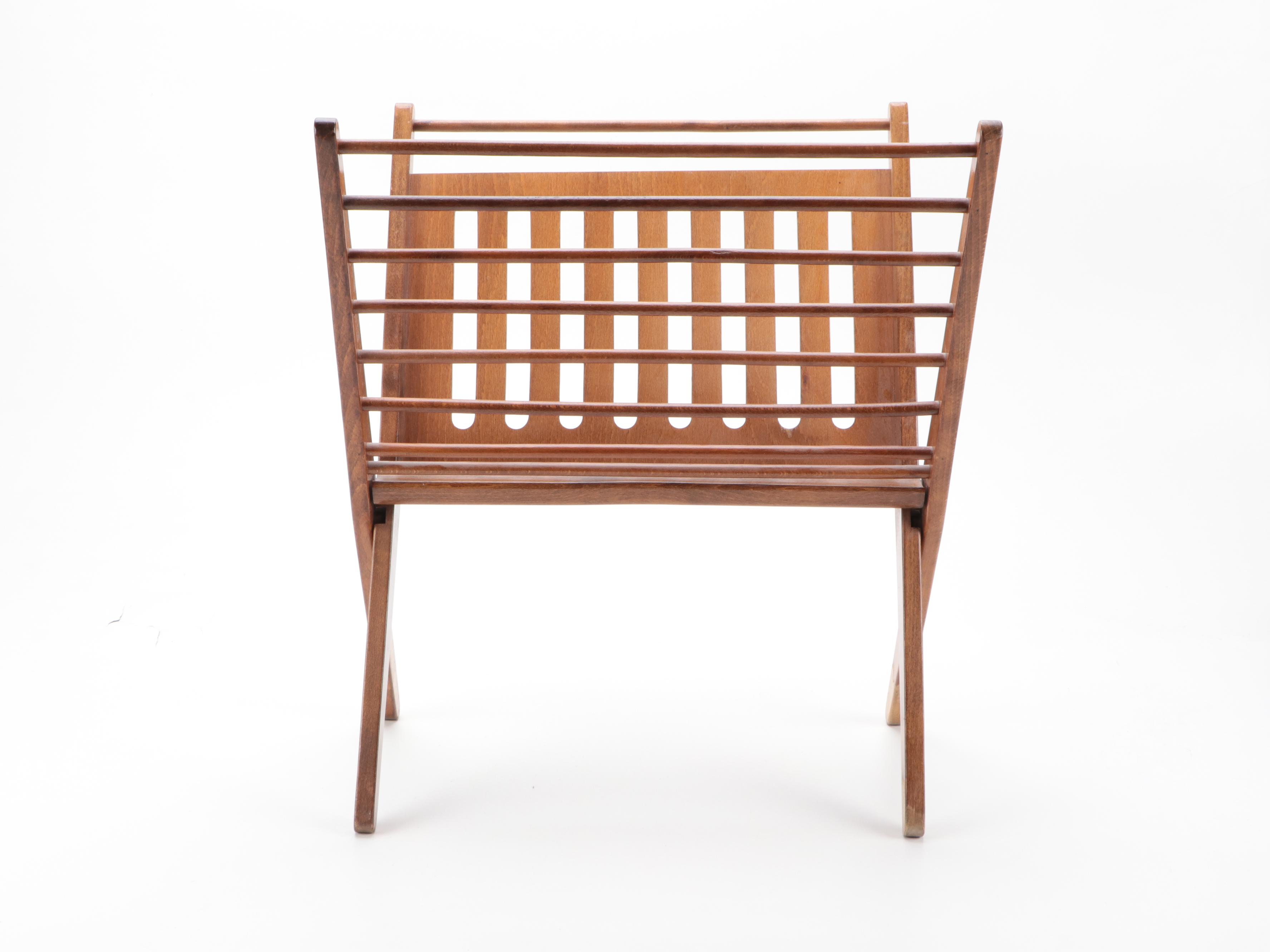 Nasco Yugoslavia Maple Magazine Rack, Mid-20th Century