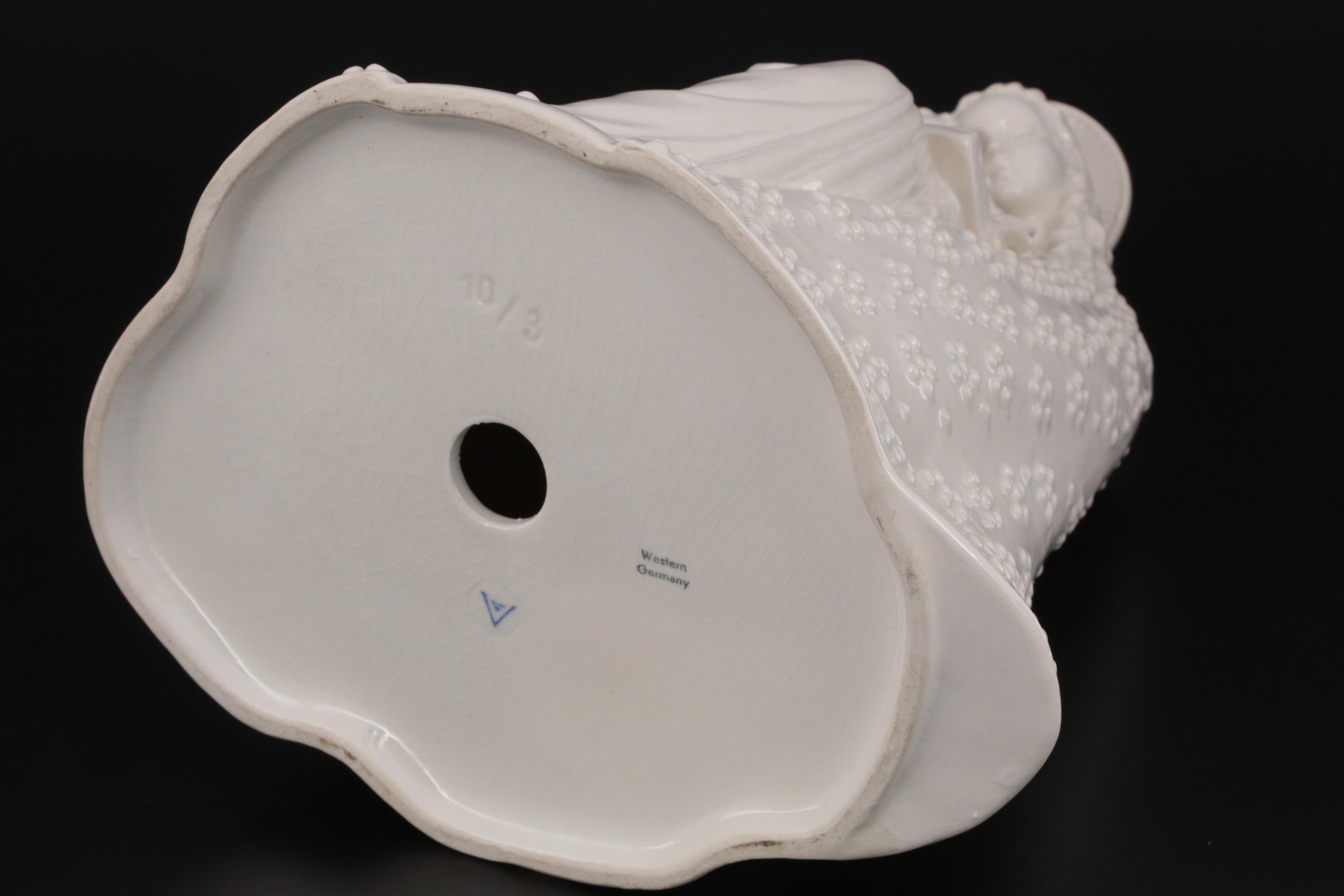 Goebel Madonna and Child Porcelain Figurine