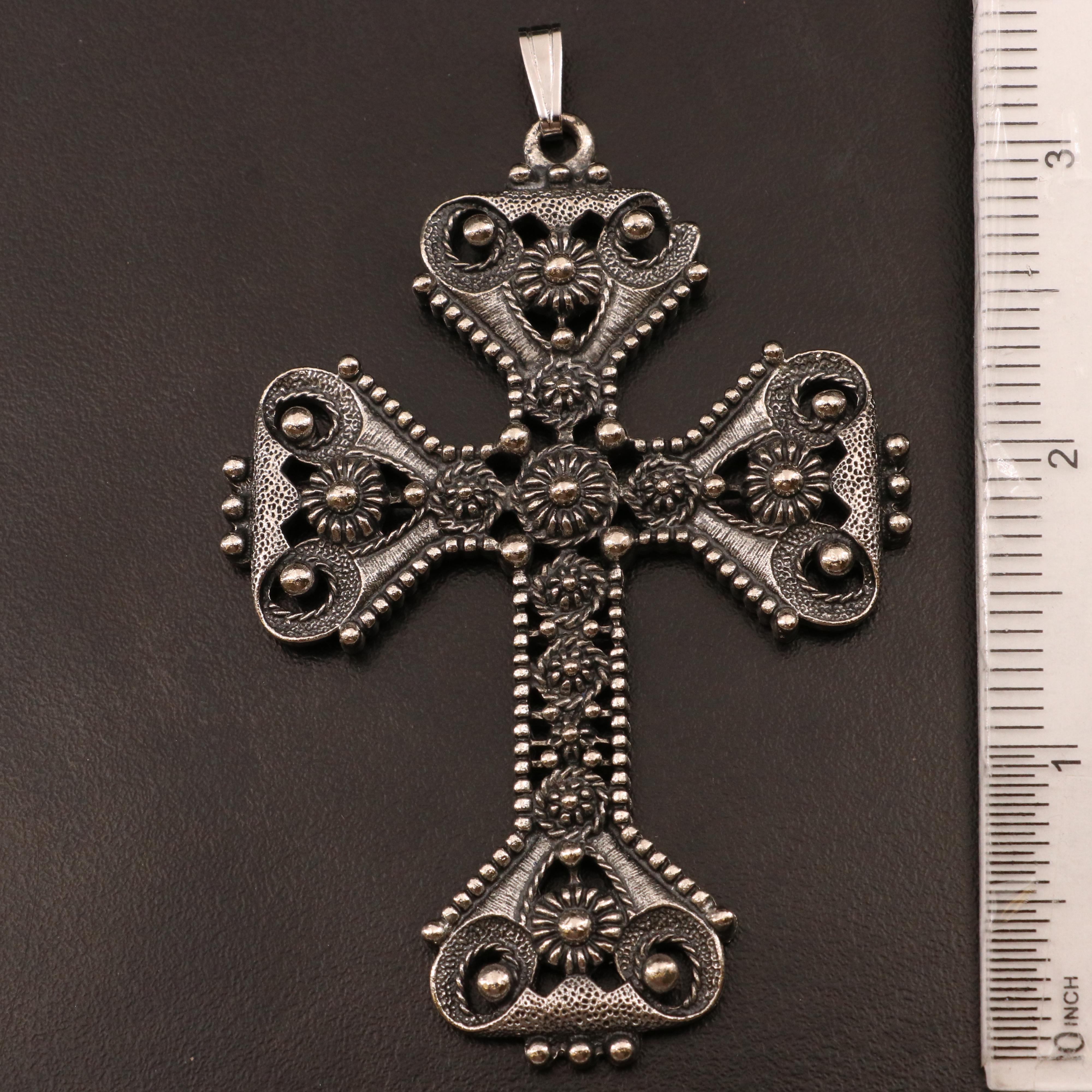 Vintage Jewelry Featuring Judy Lee and Laurel Burch "Nicolai" Earrings