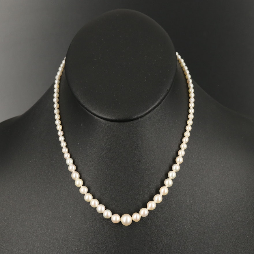 Graduated Pearl Necklace with 14K Clasp