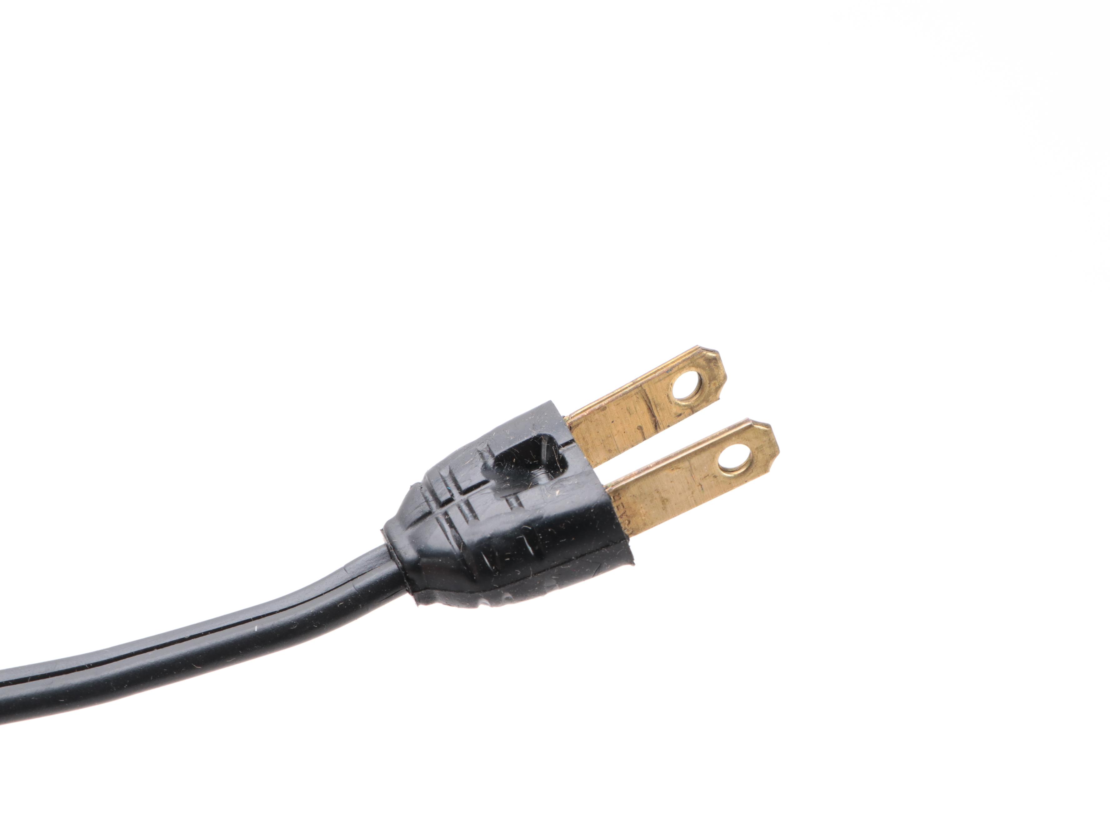 Atlas N Gauge Electric Train with Transformer, Freight Cars, Locomotive, Track