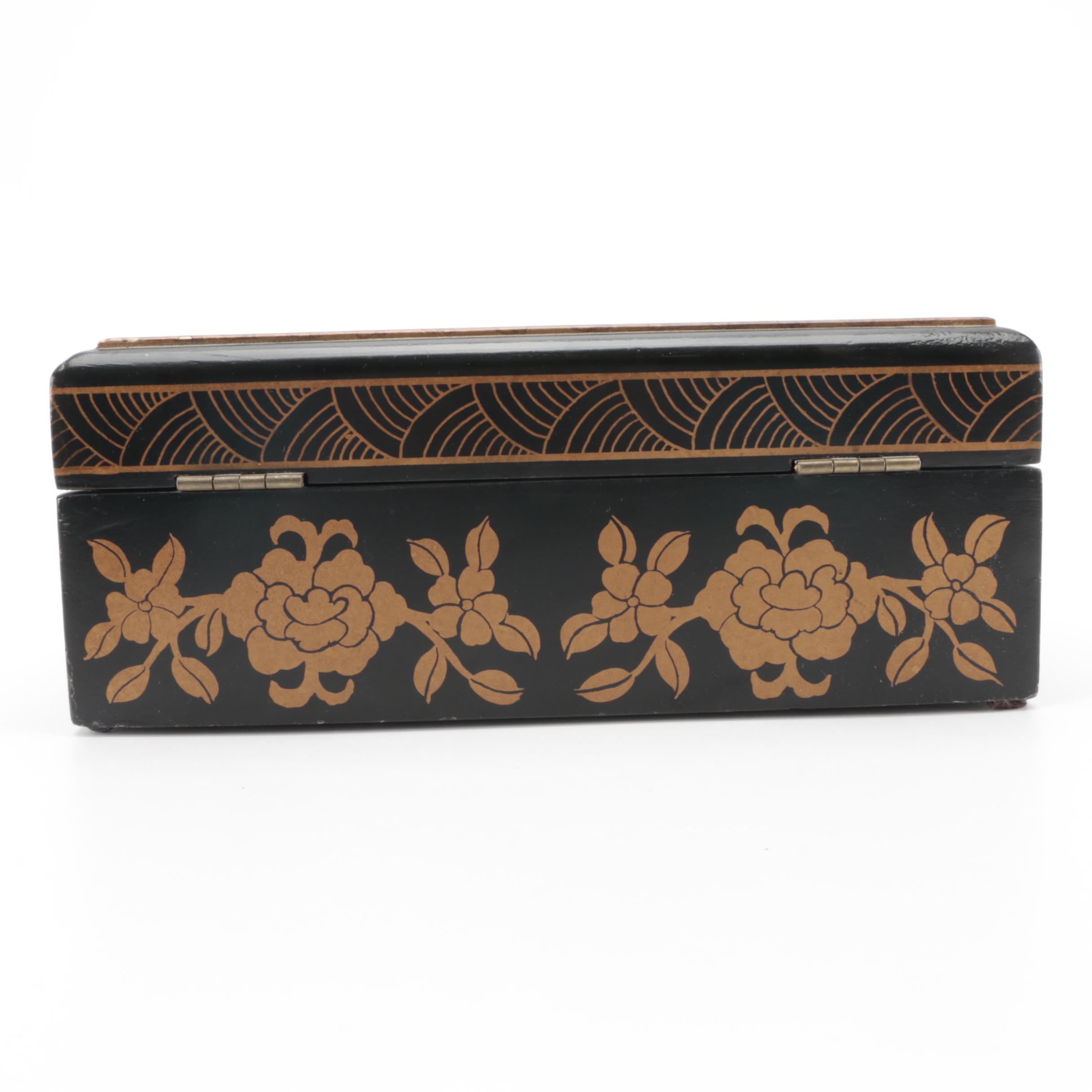 Enameled Hinged Lid Box with English Fox Hunting Scene