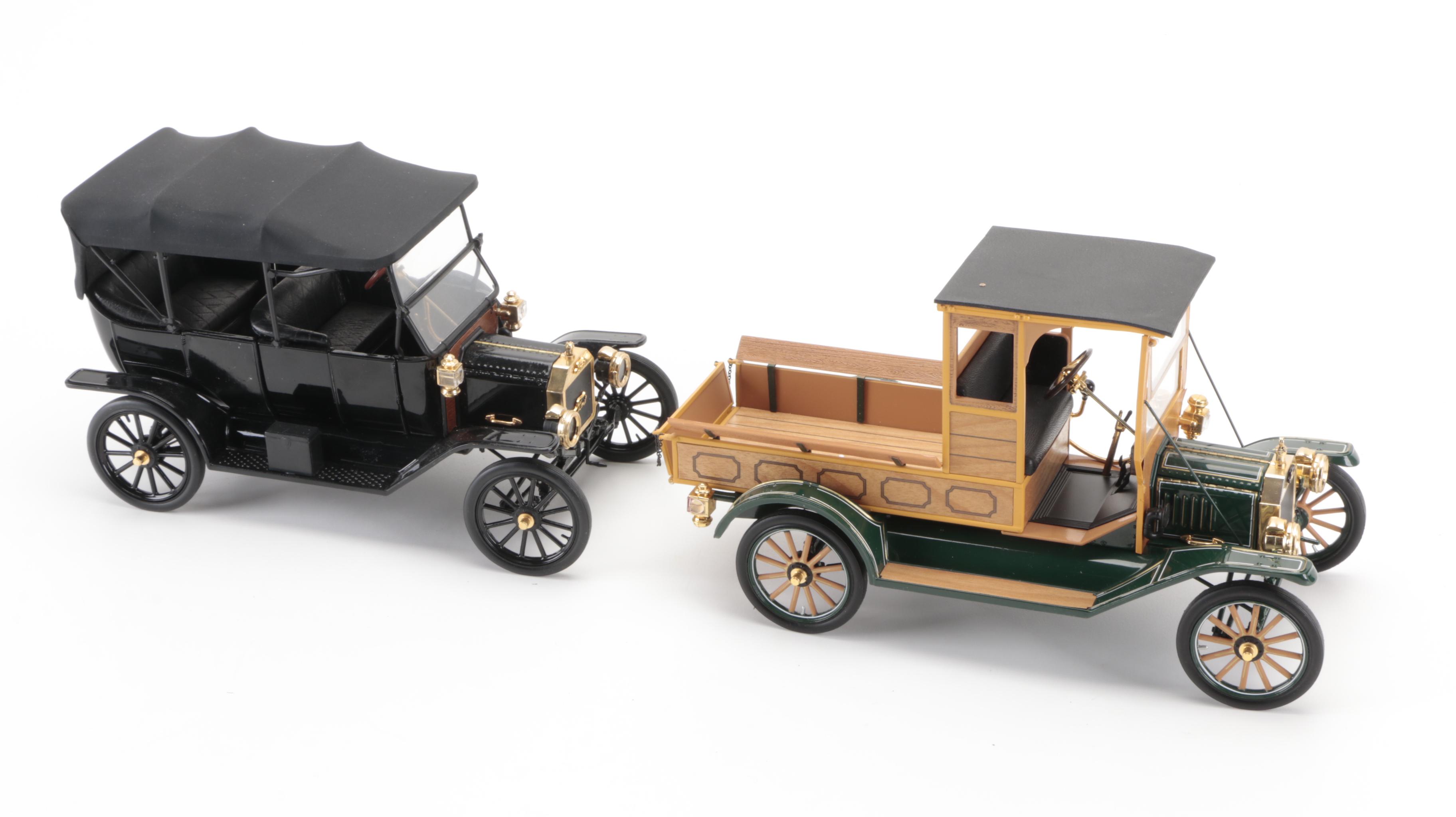 Franklin Mint 1905 Rolls Royce Diecast Model with Other Diecast Cars