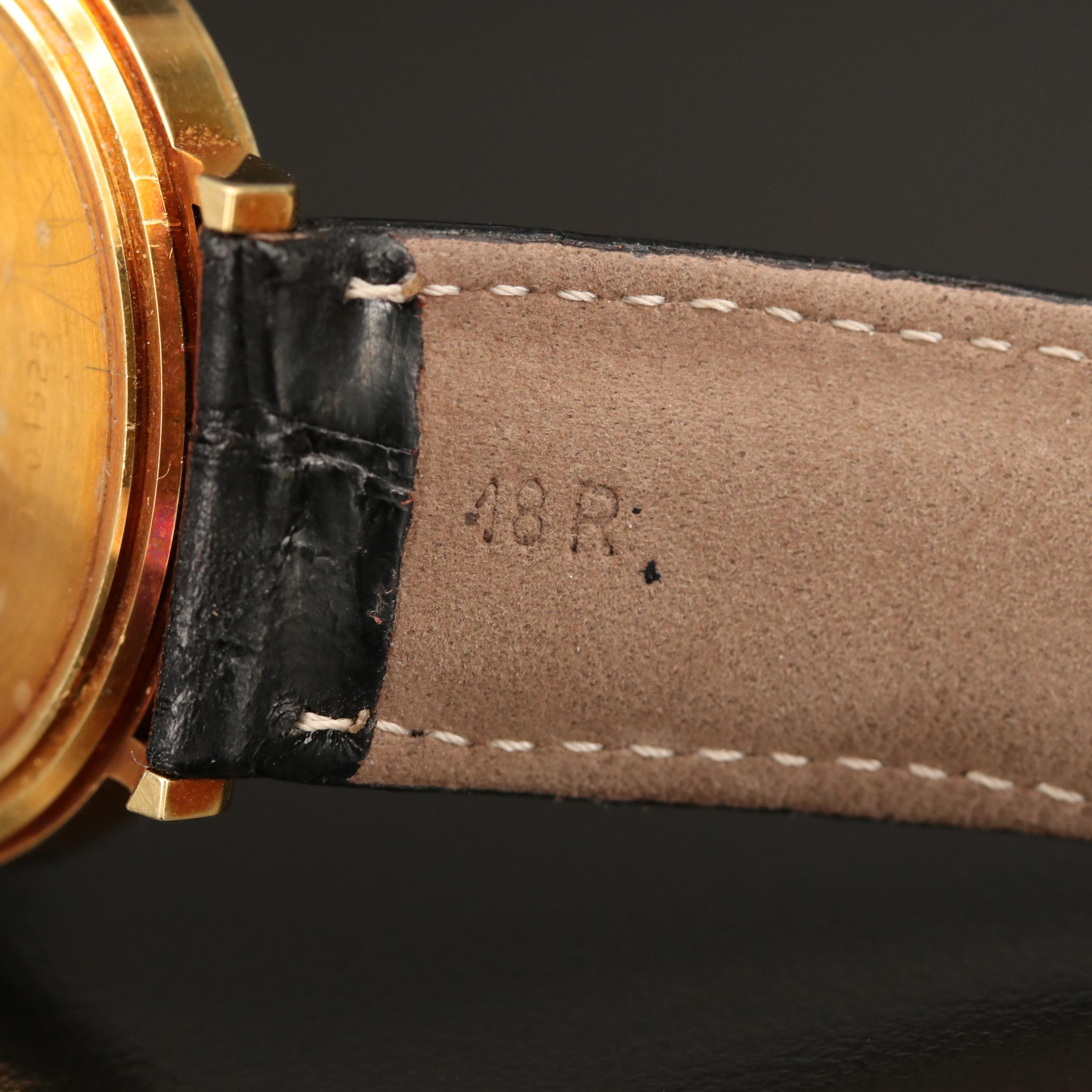 Gucci 18K Hobnail Bezel and Black Dial Watch