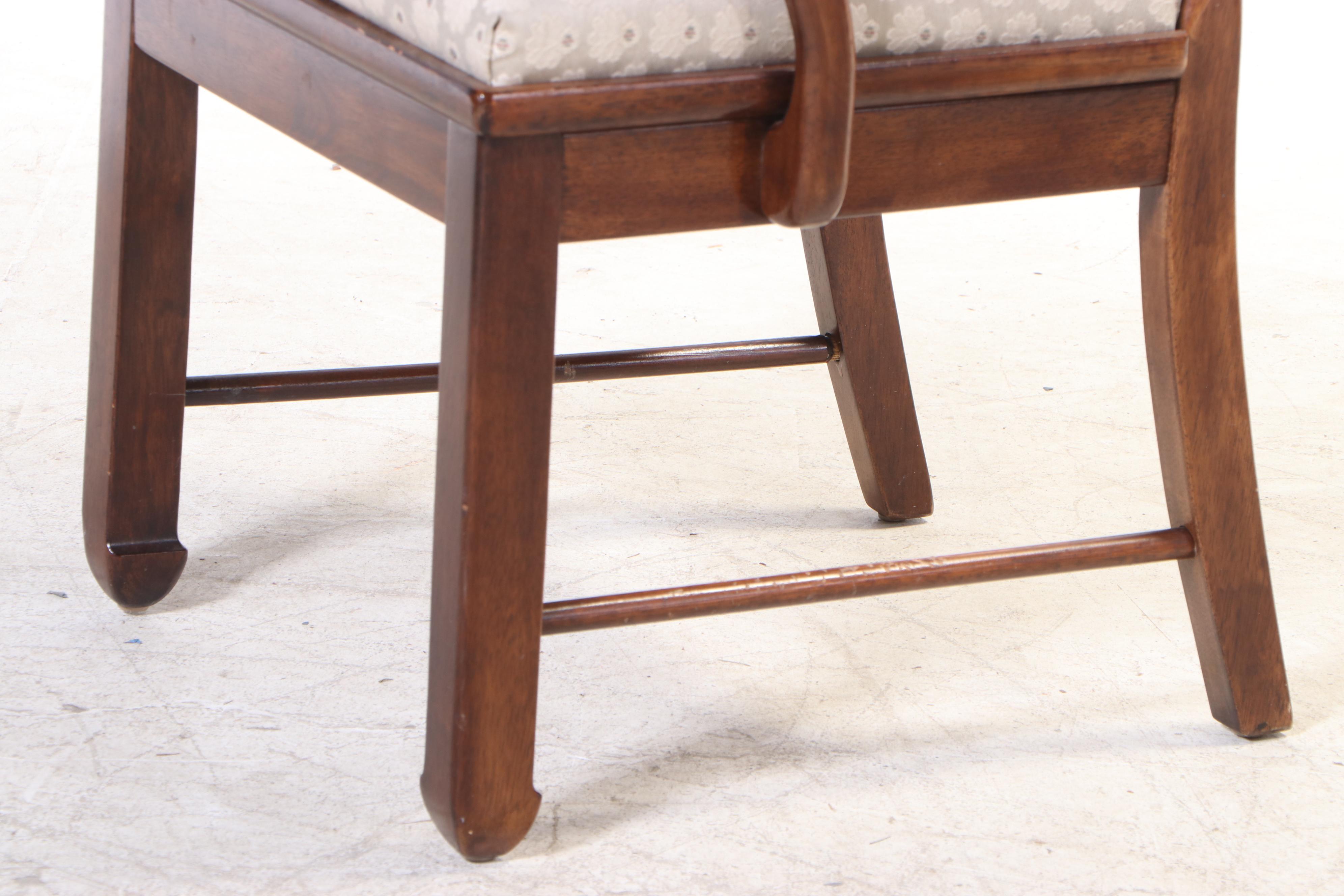 Bernhardt Furniture Chinese Style Nine-Piece Dining Set