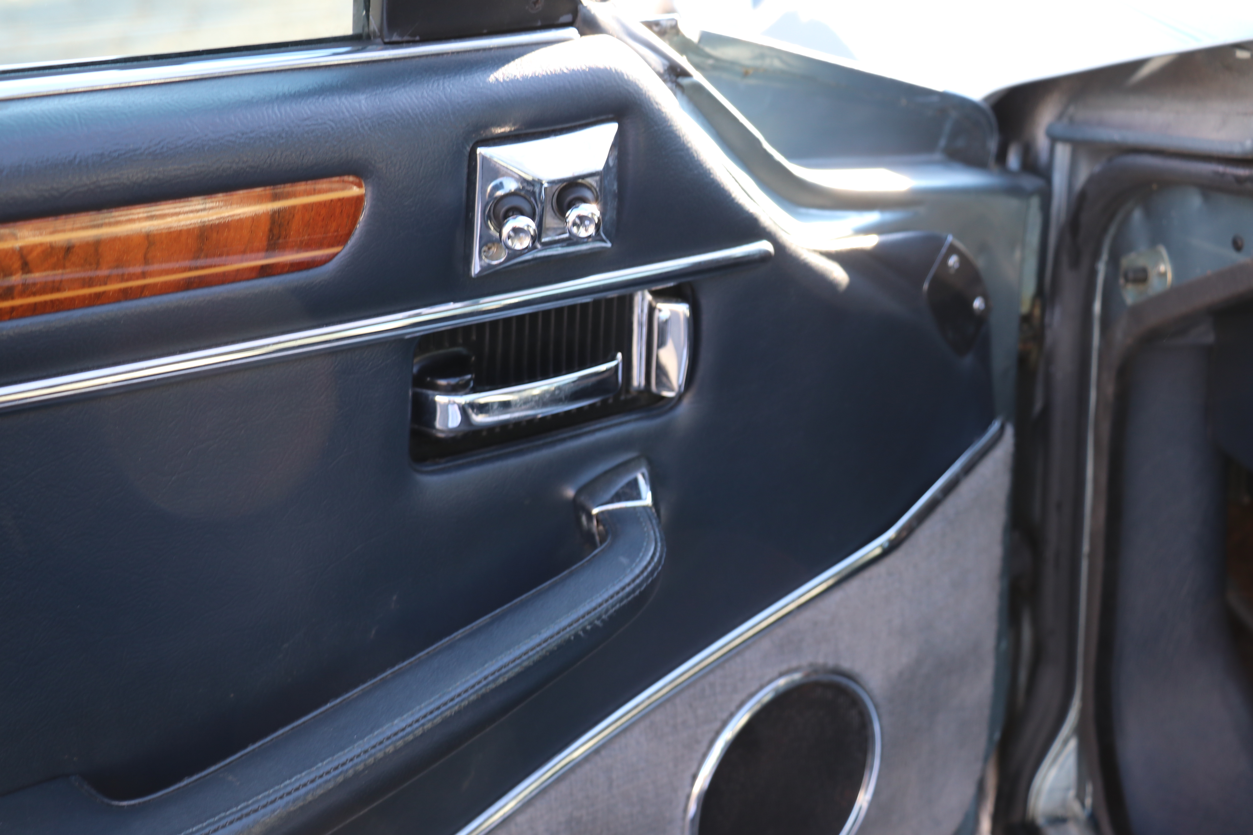 1990 Jaguar XJS Diamond Blue Convertible