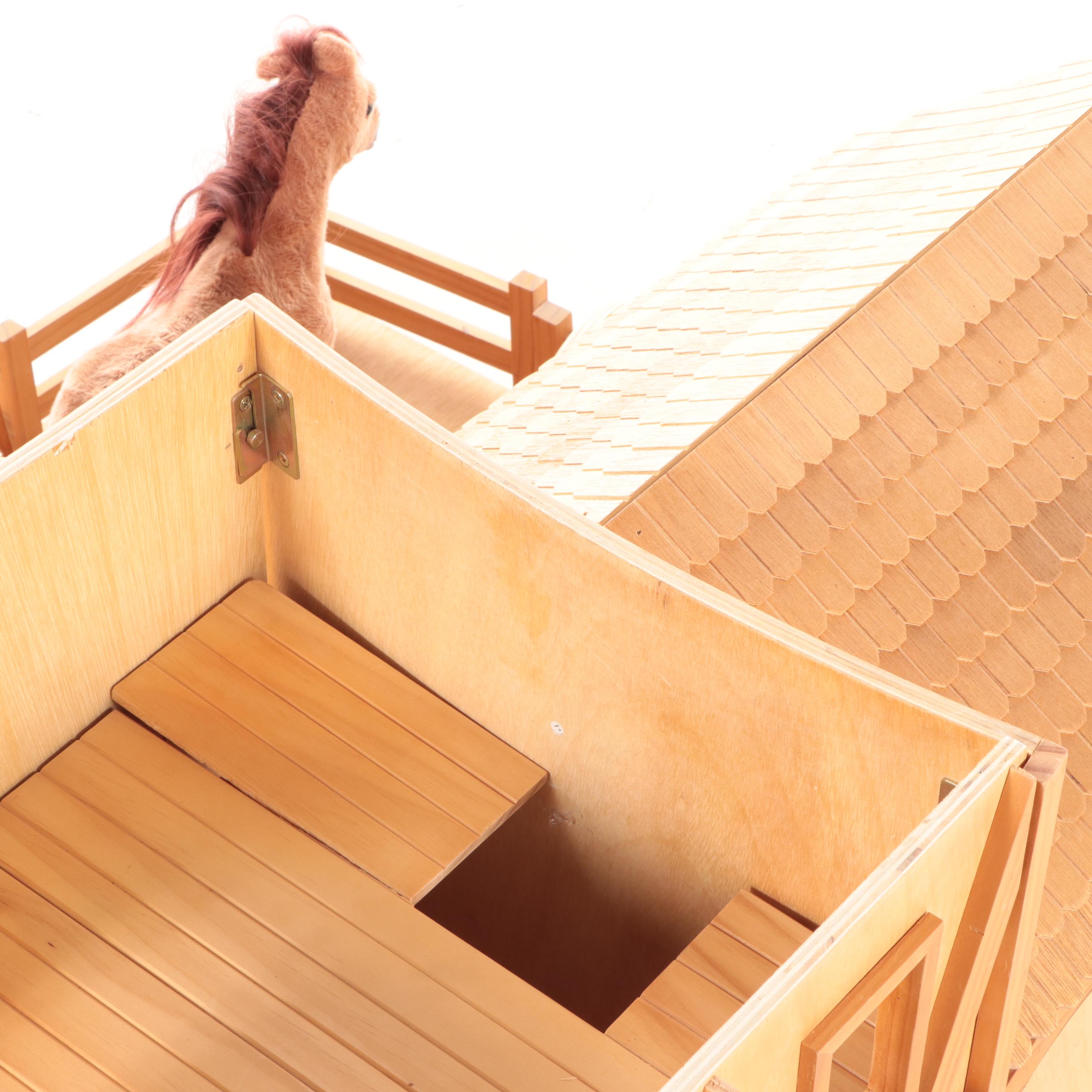 Groton Stables Pretend Play Horse Barn