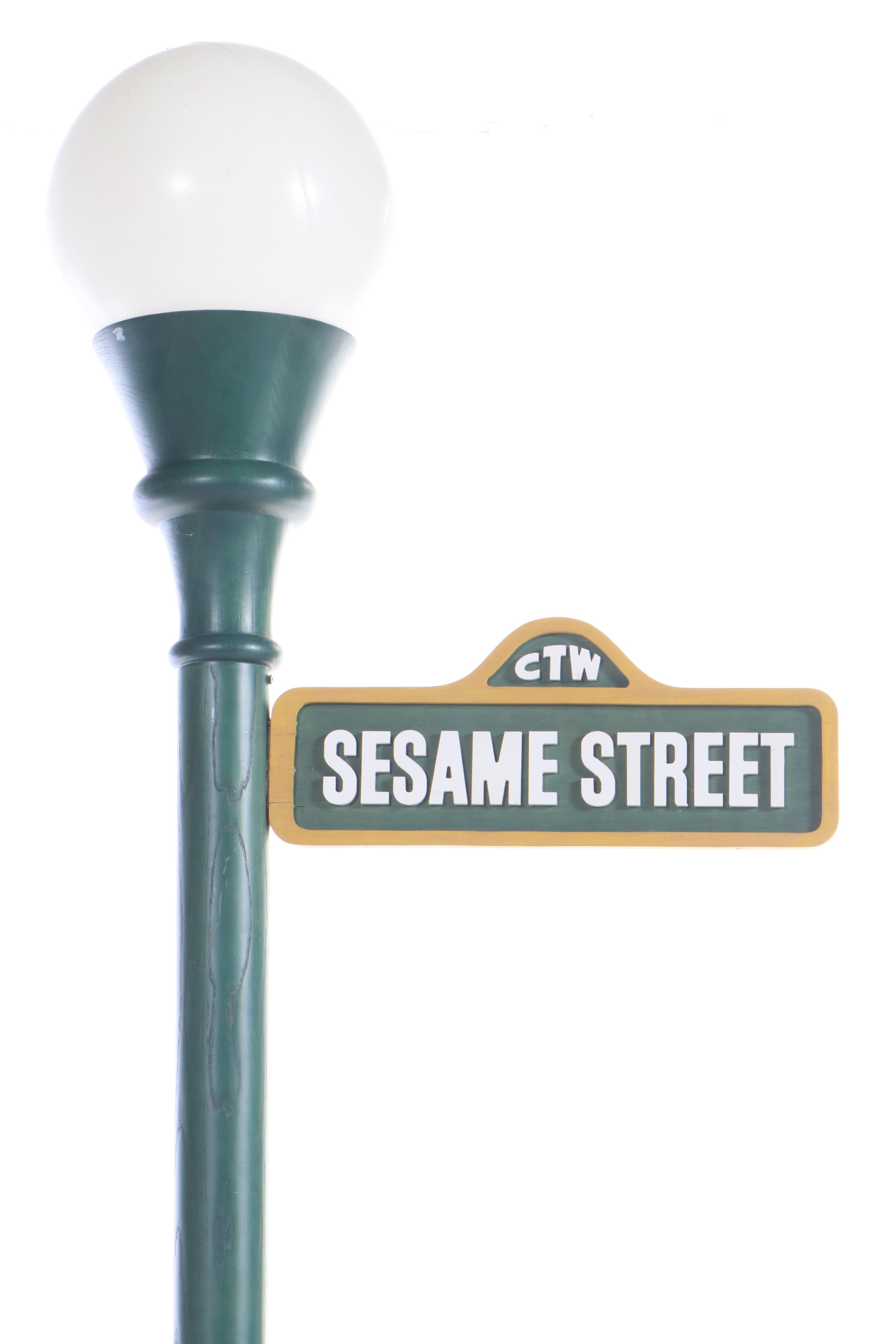 "Big Bird" Cutout and "Sesame Street" Lamp Post Retail Display