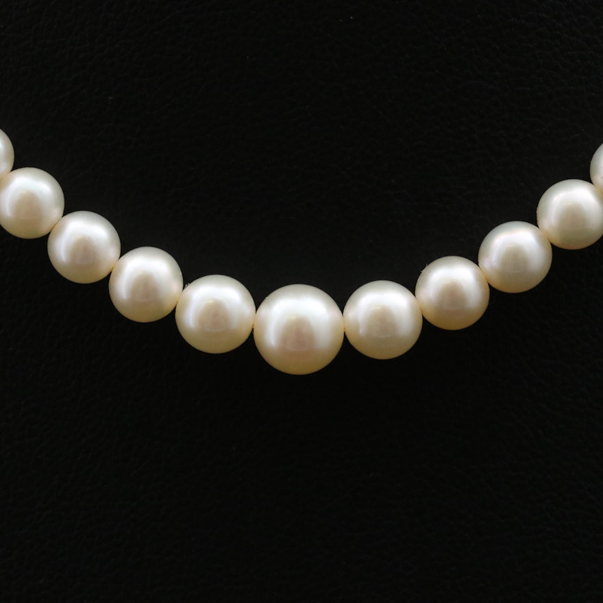 Graduating Pearl Necklace with 14K Clasp