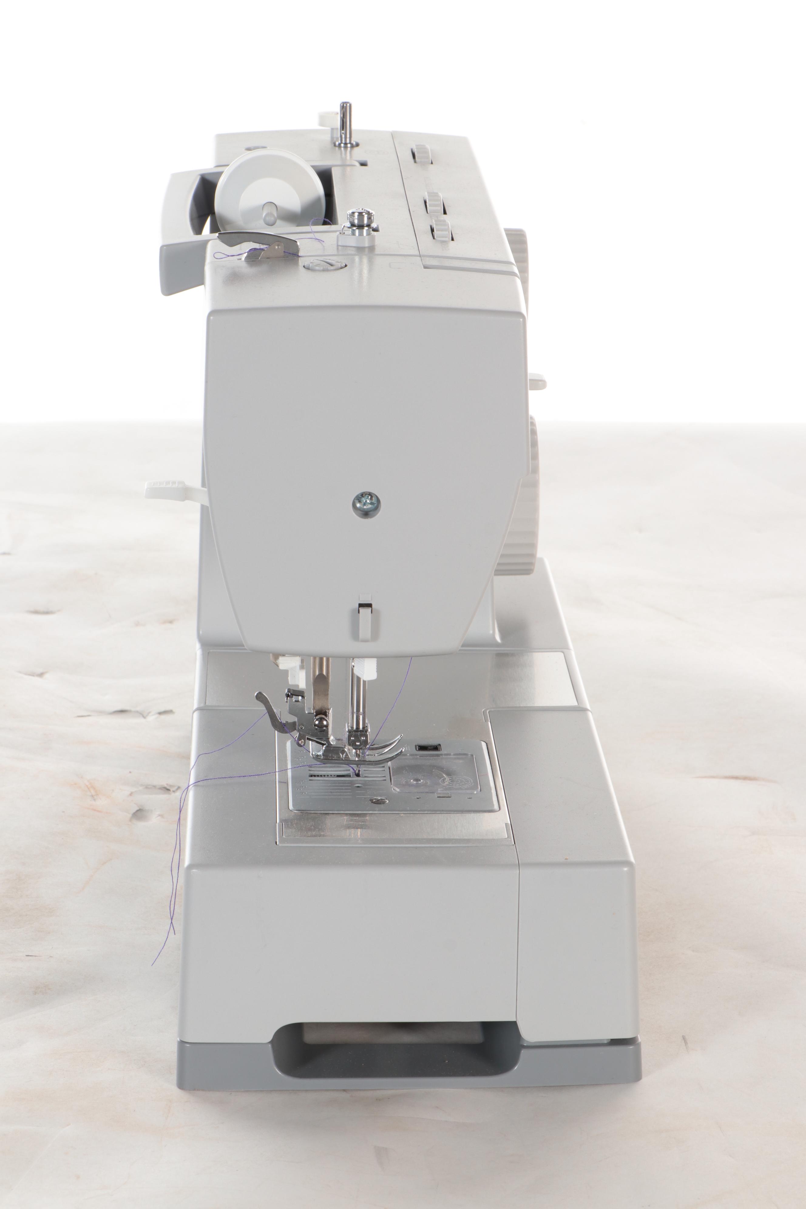 Singer Heavy Duty Model 4423 Electric Sewing Machine