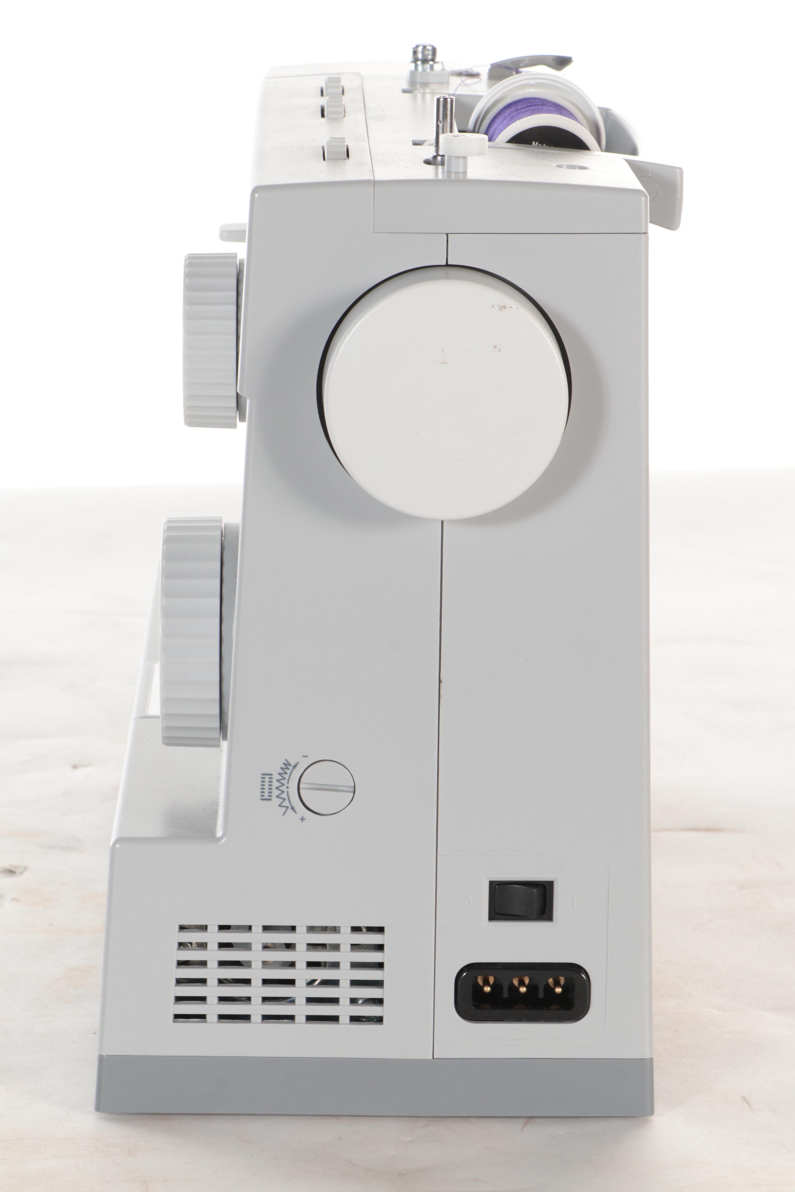 Singer Heavy Duty Model 4423 Electric Sewing Machine