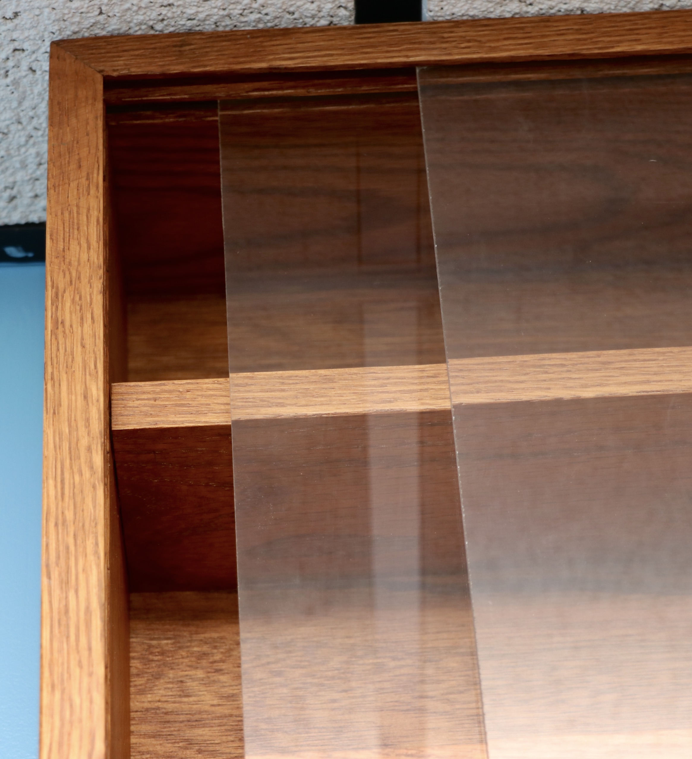 Model Train O Scale Oak Wall Mounted Display Case