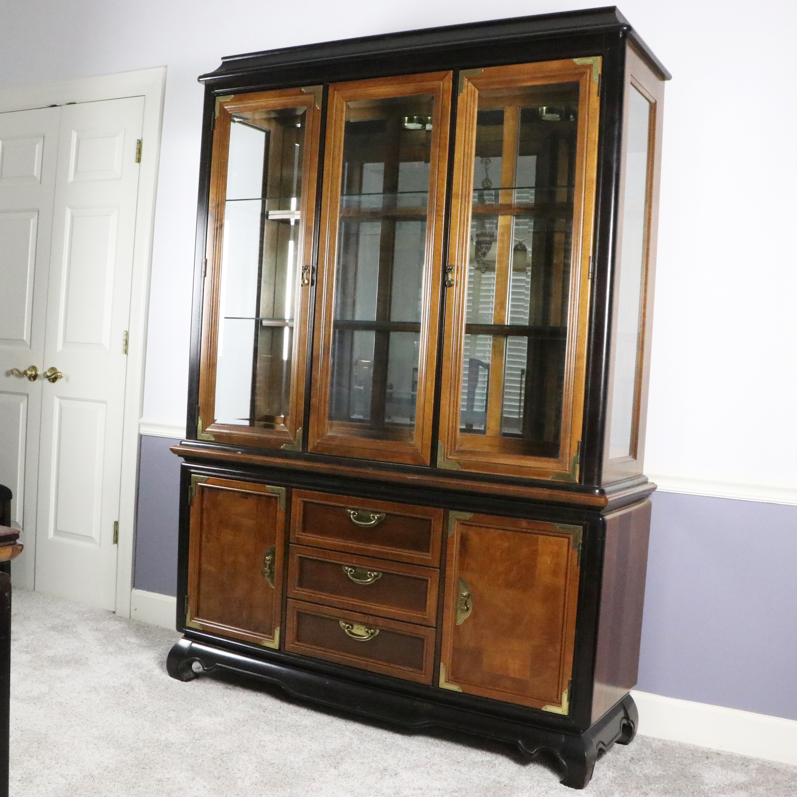 Broyhill Premier Collection "Ming Dynasty" Illuminated China Cabinet