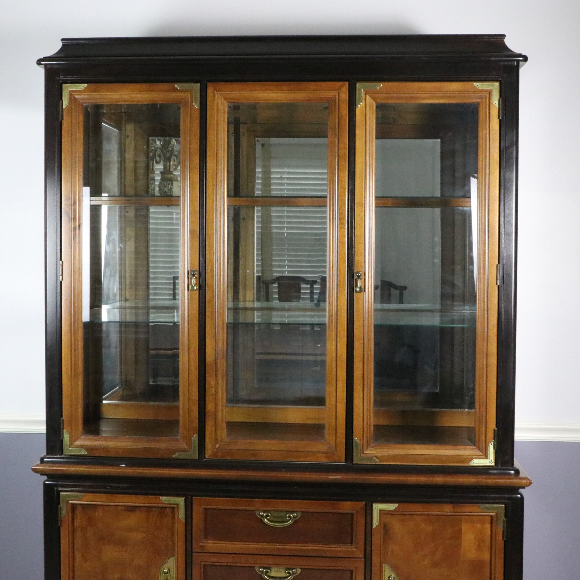 Broyhill Premier Collection "Ming Dynasty" Illuminated China Cabinet