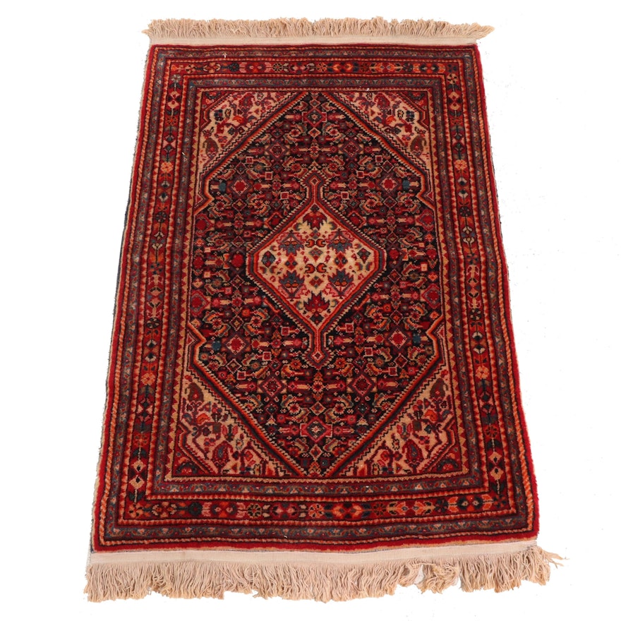 2'4 x 3'11 hand-Knotted Persian Senneh Accent Rug