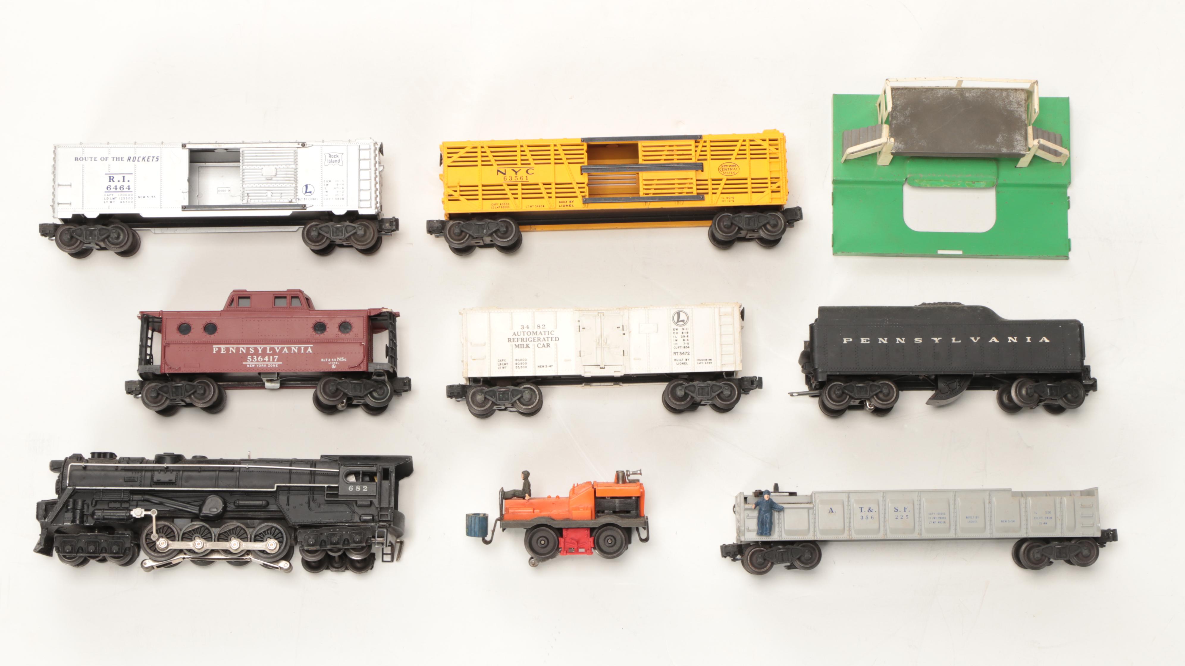 Lionel "O" Gauge Model RR Steam Locomotive, Freight Cars, Accessories, 1950s