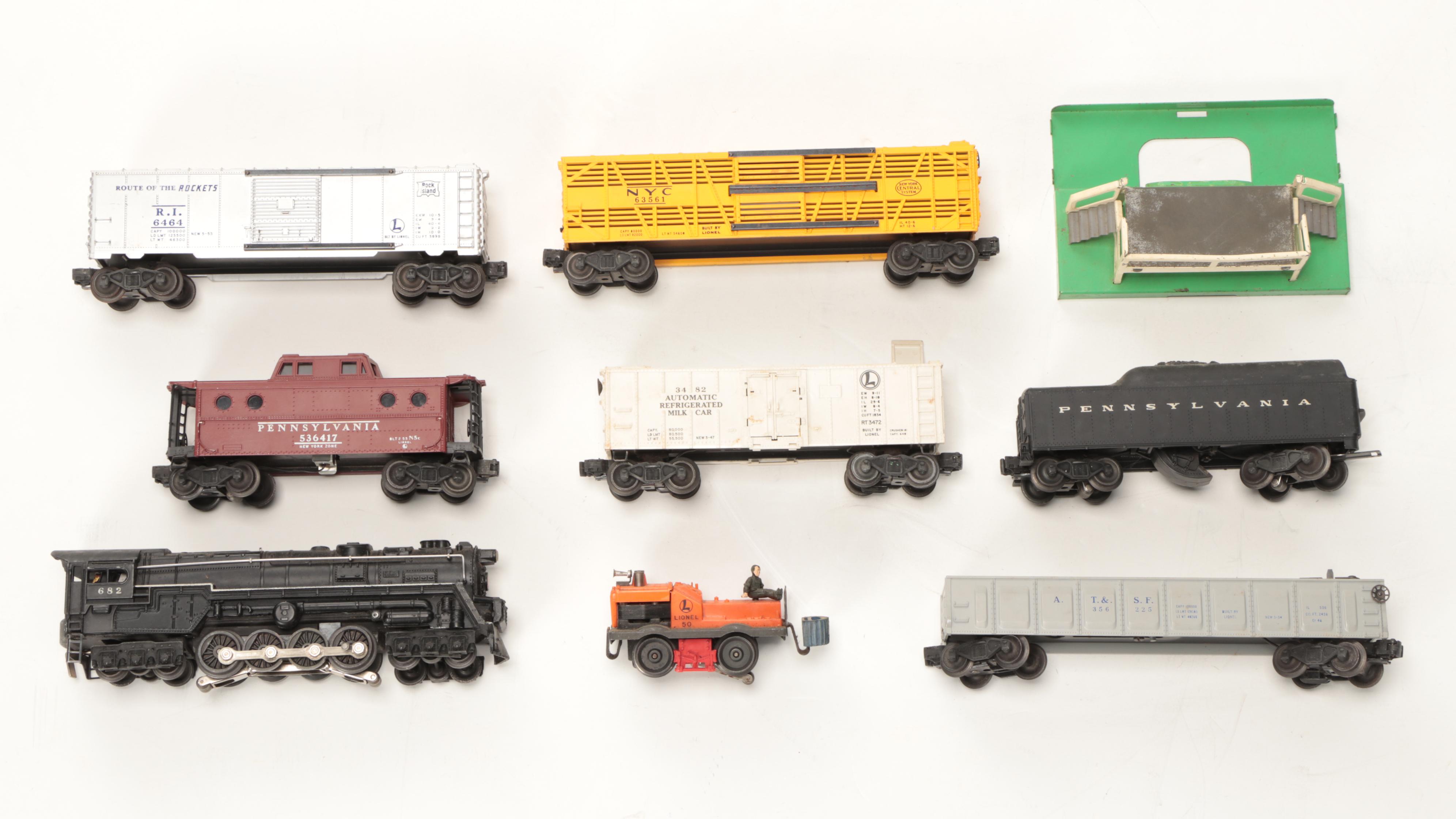 Lionel "O" Gauge Model RR Steam Locomotive, Freight Cars, Accessories, 1950s
