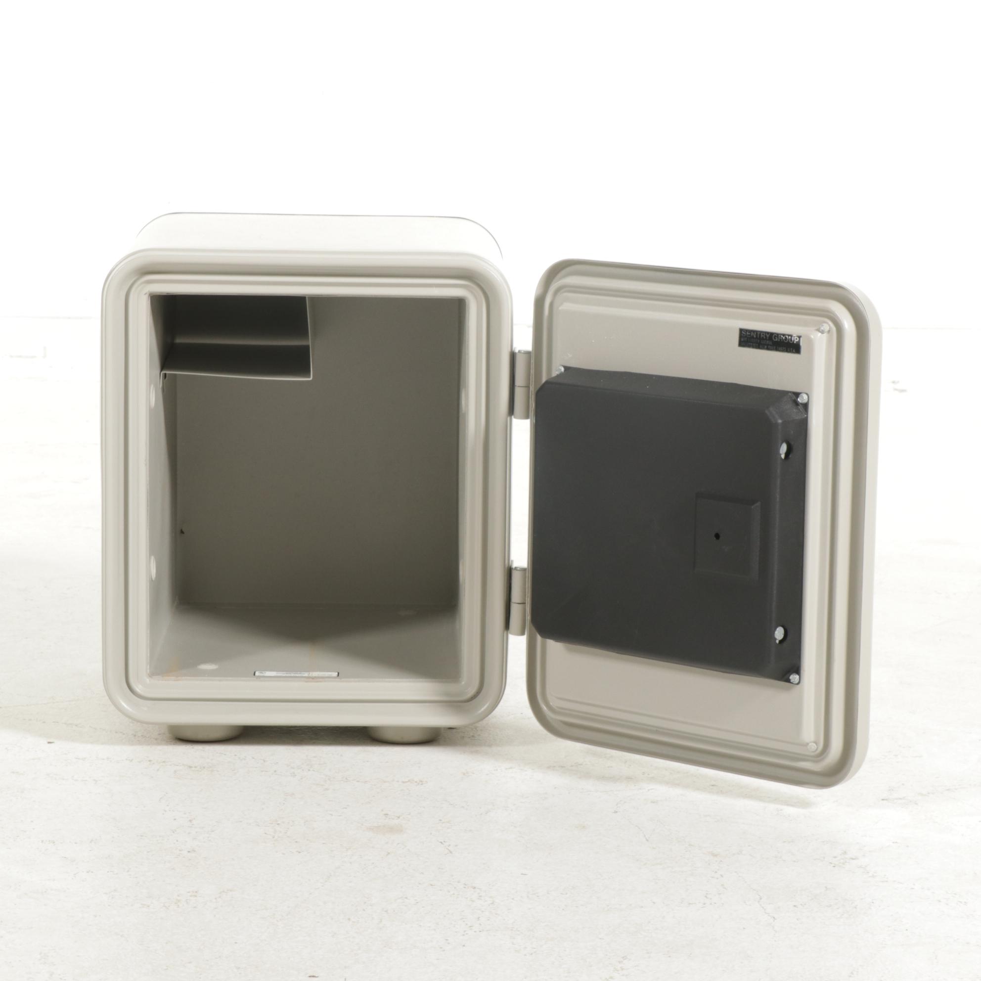 Sentry Group Model 1250 Combination Safe