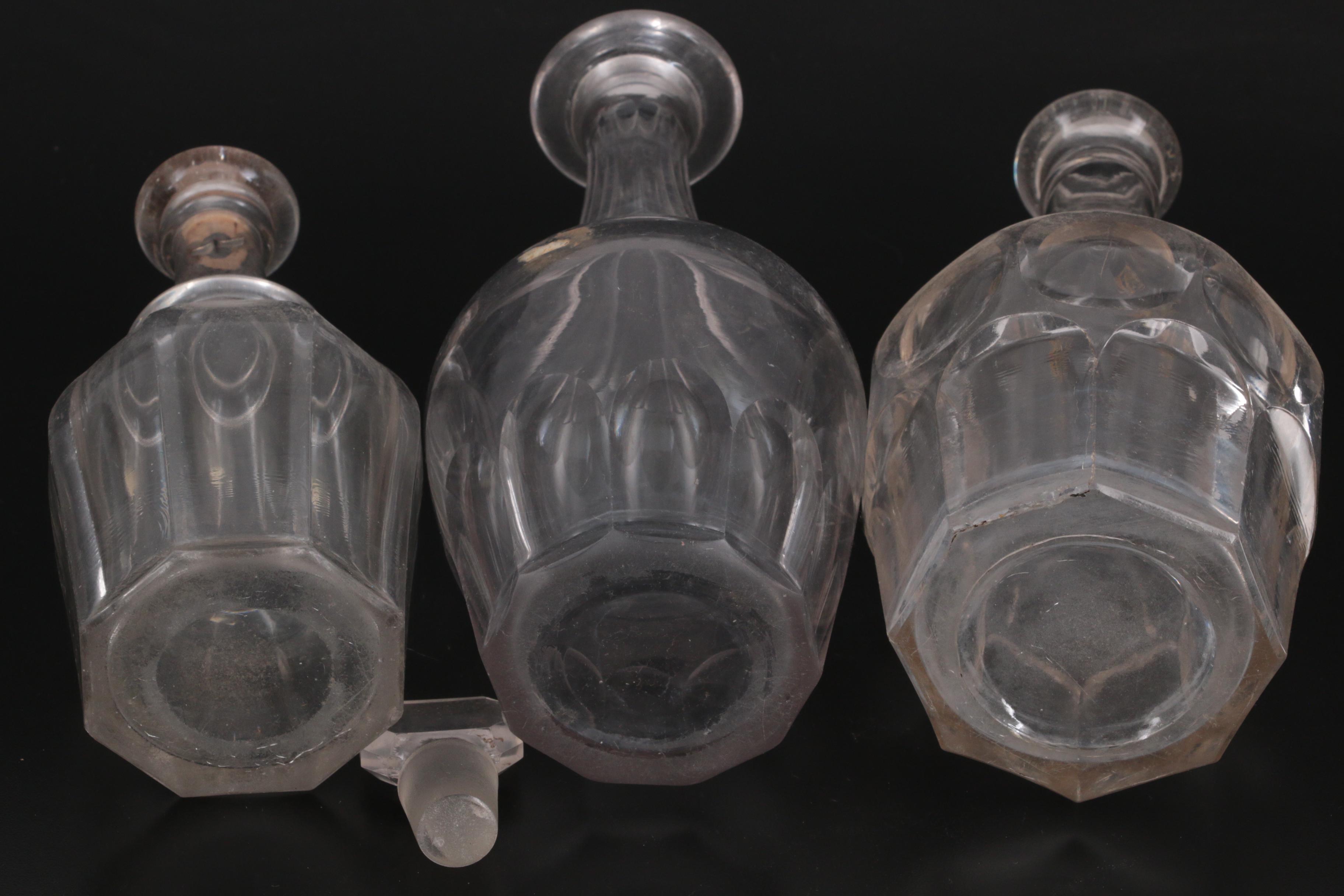 Faceted Clear Glass Decanters with Block Pattern Glass Water Carafe