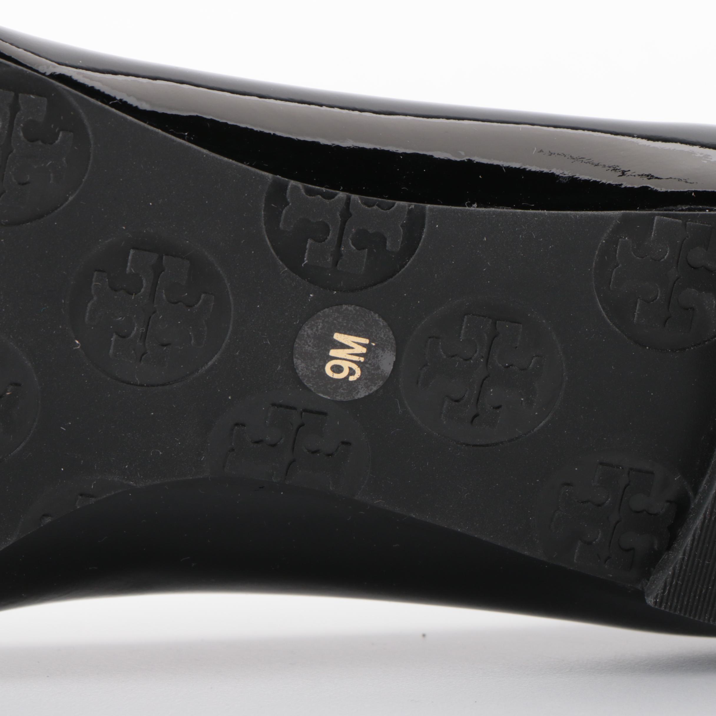 Tory Burch Ballet Flats in Black Patent Leather and and Navy Leather
