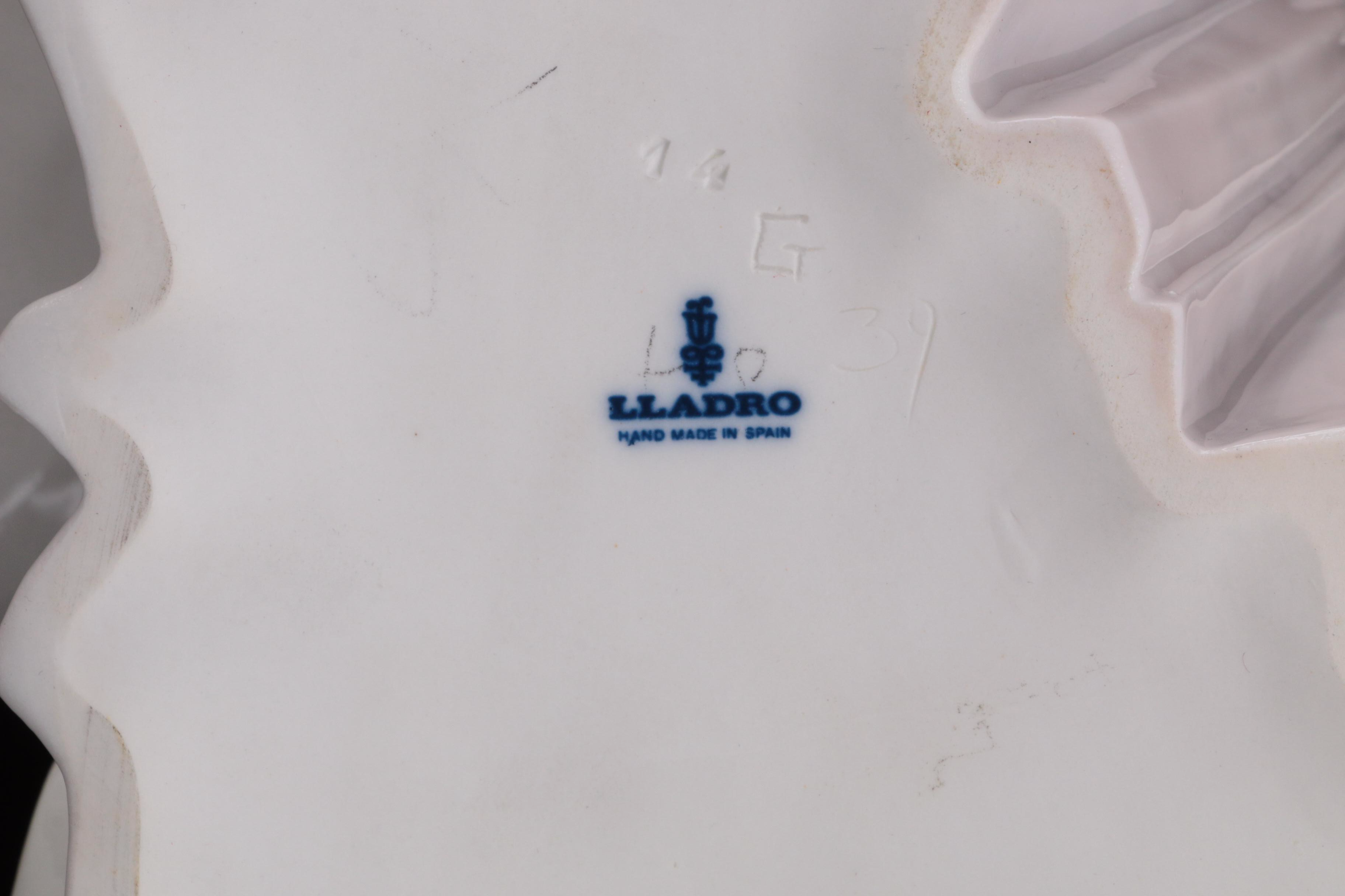 Lladró "Lady Empire" Porcelain Figurine